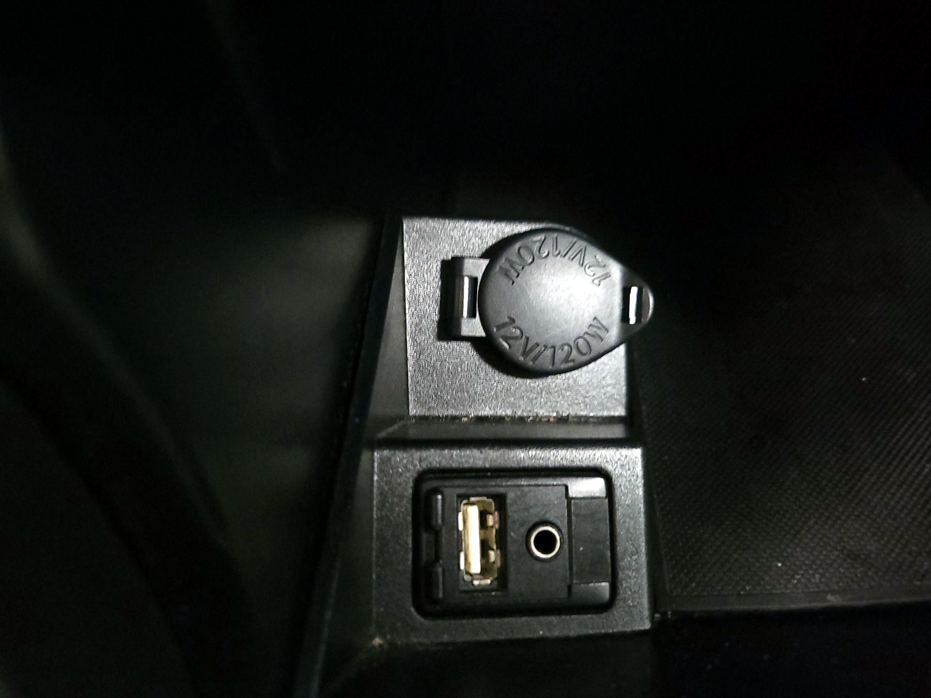 Thumbnail: 2017 Toyota Camry - 17