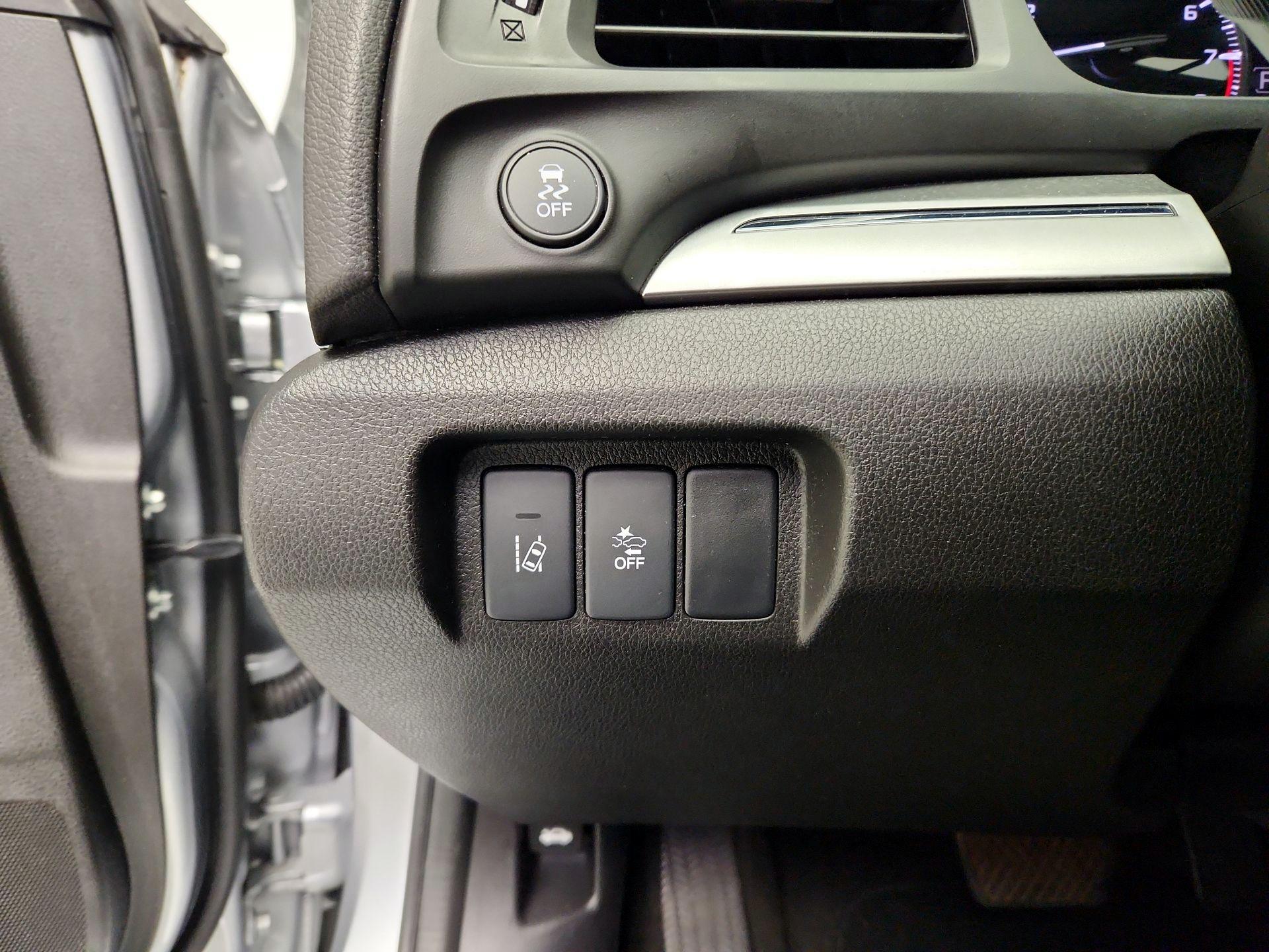 Thumbnail: 2020 Acura ILX - 13