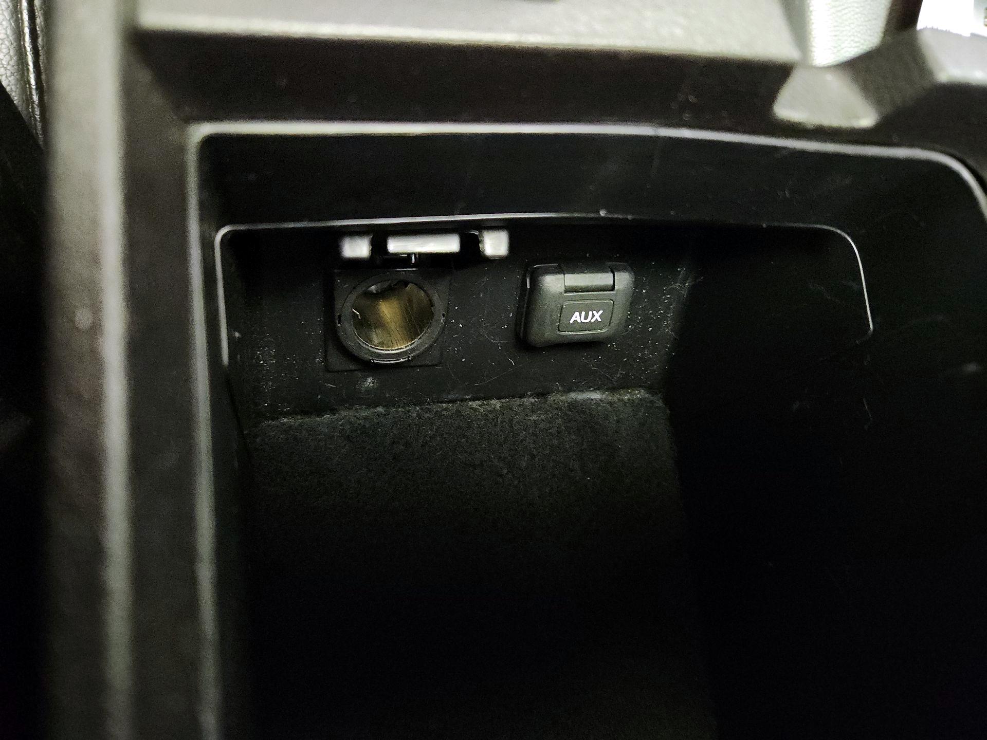 Thumbnail: 2020 Acura ILX - 18