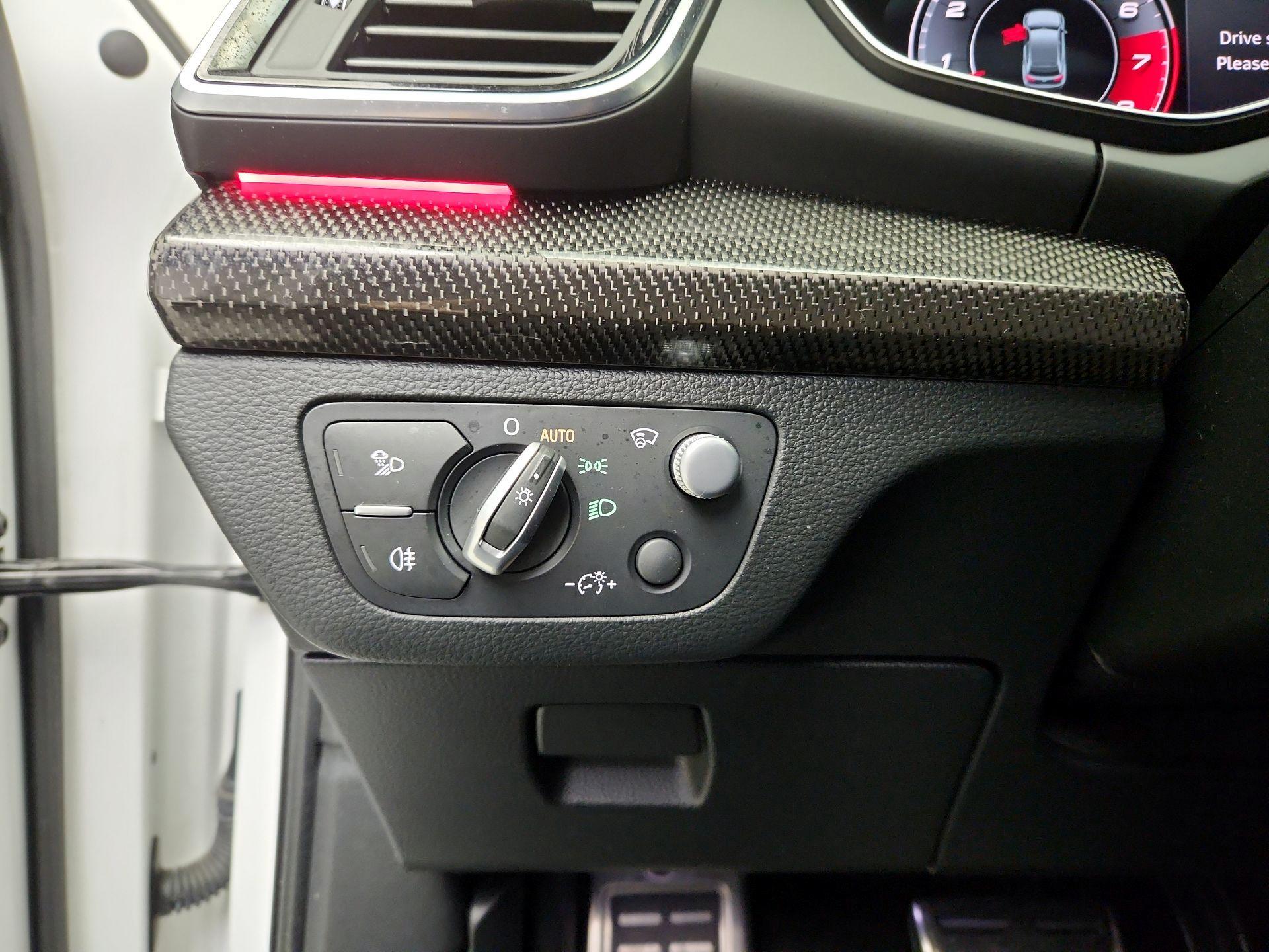 Thumbnail: 2021 Audi SQ5 - 13