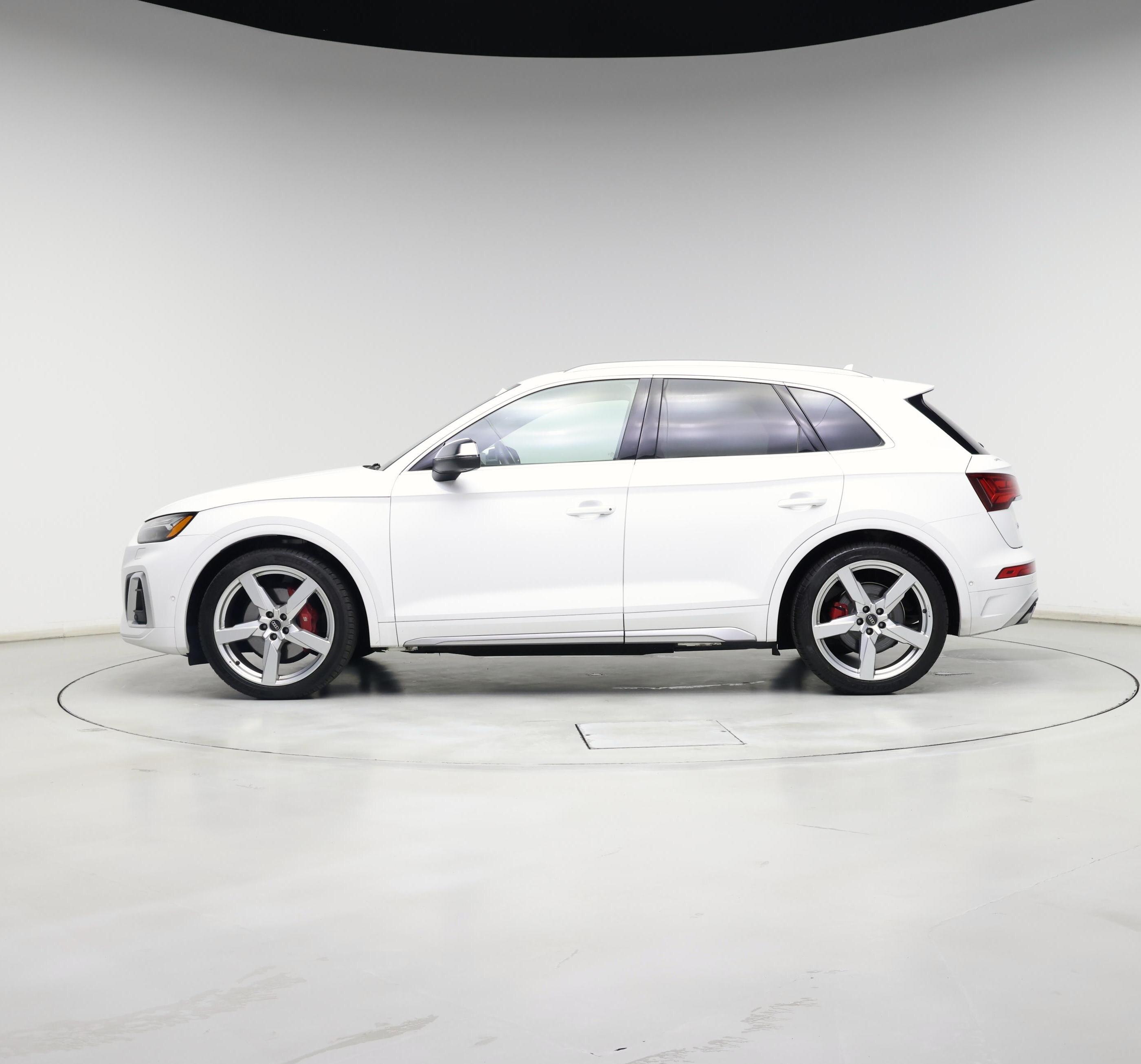 Thumbnail: 2021 Audi SQ5 - 3