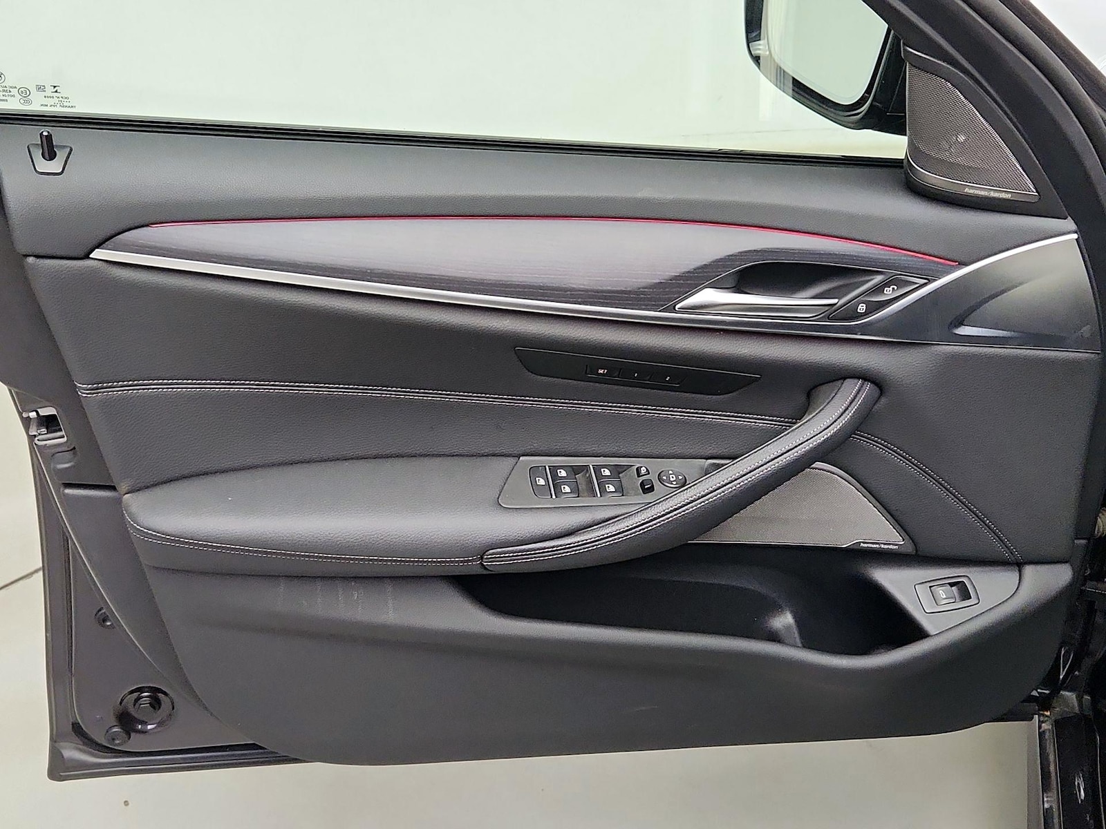 2021 BMW 5 Series 540i - Photo 13