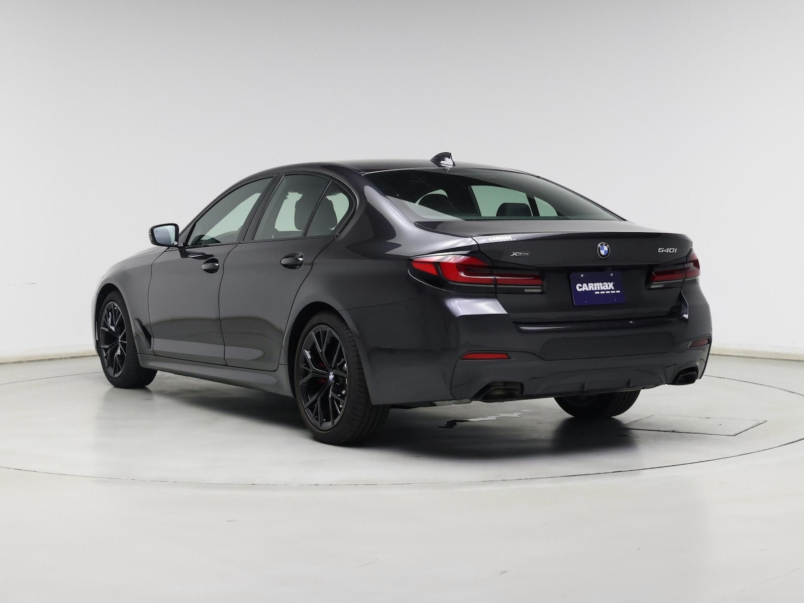 2021 BMW 5 Series 540i - Photo 3