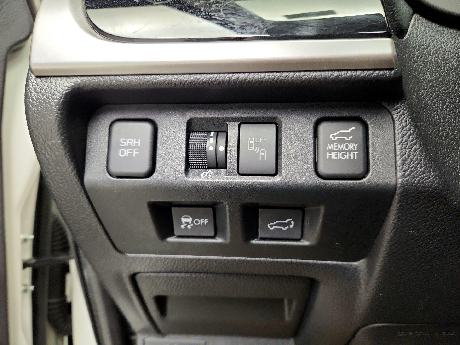 Thumbnail: 2017 Subaru Forester - 13