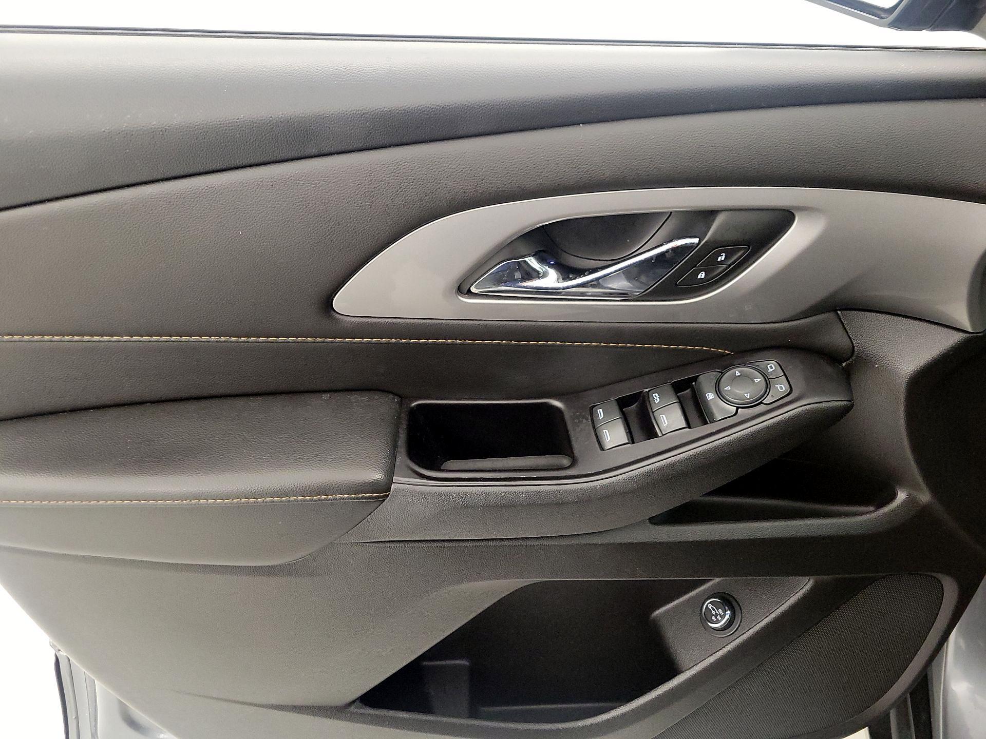 Thumbnail: 2019 Chevrolet Traverse - 12