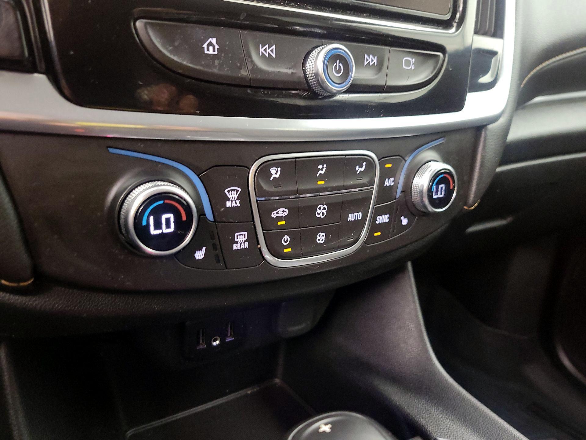 Thumbnail: 2019 Chevrolet Traverse - 16