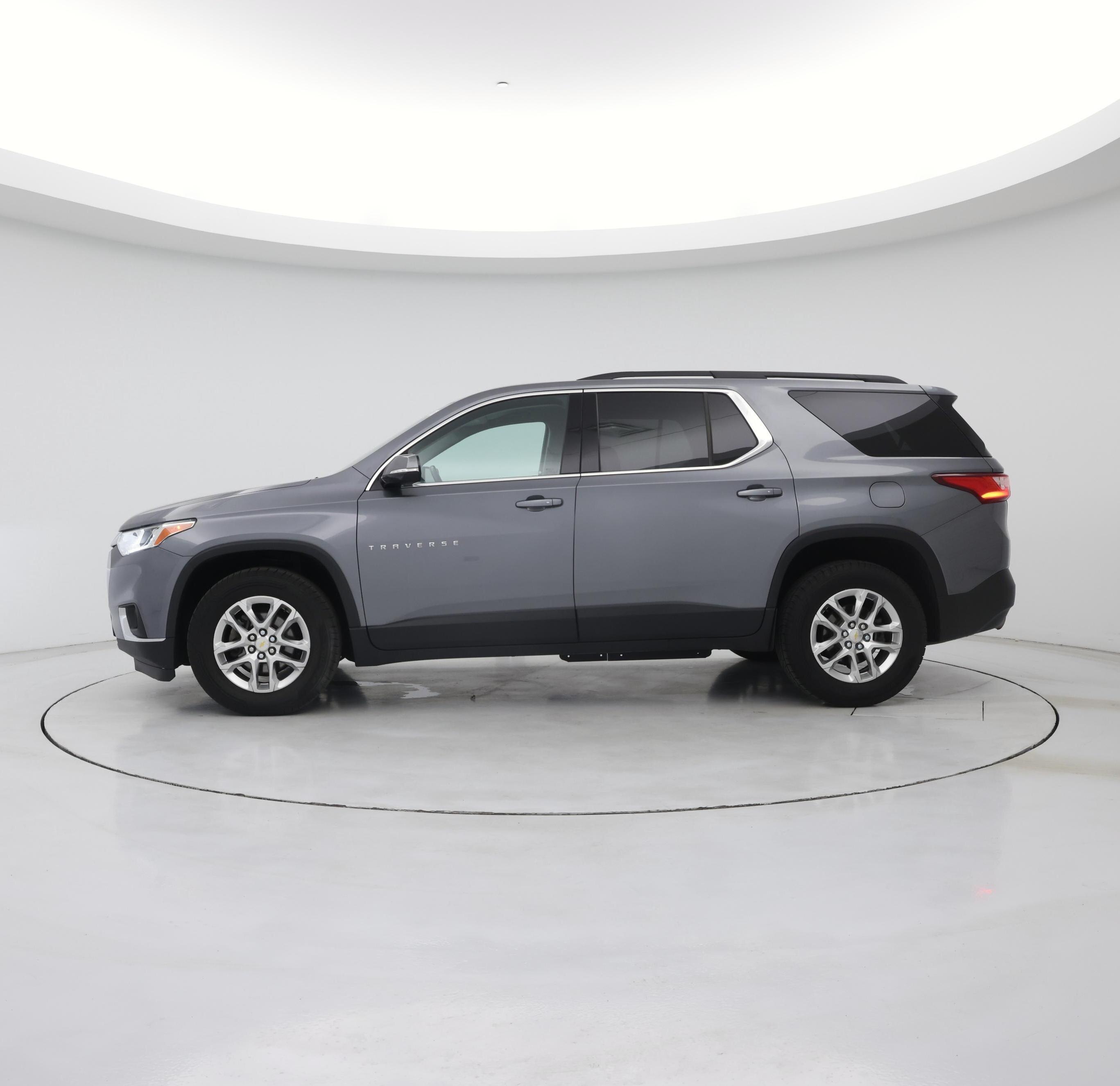 Thumbnail: 2019 Chevrolet Traverse - 3