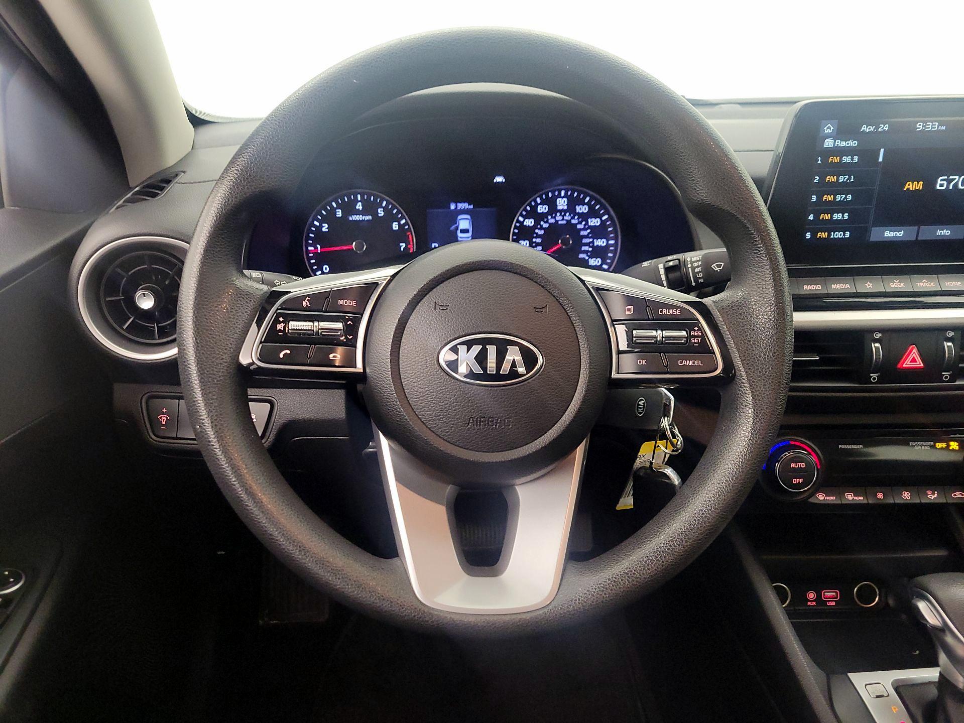 Thumbnail: 2019 Kia Forte - 10