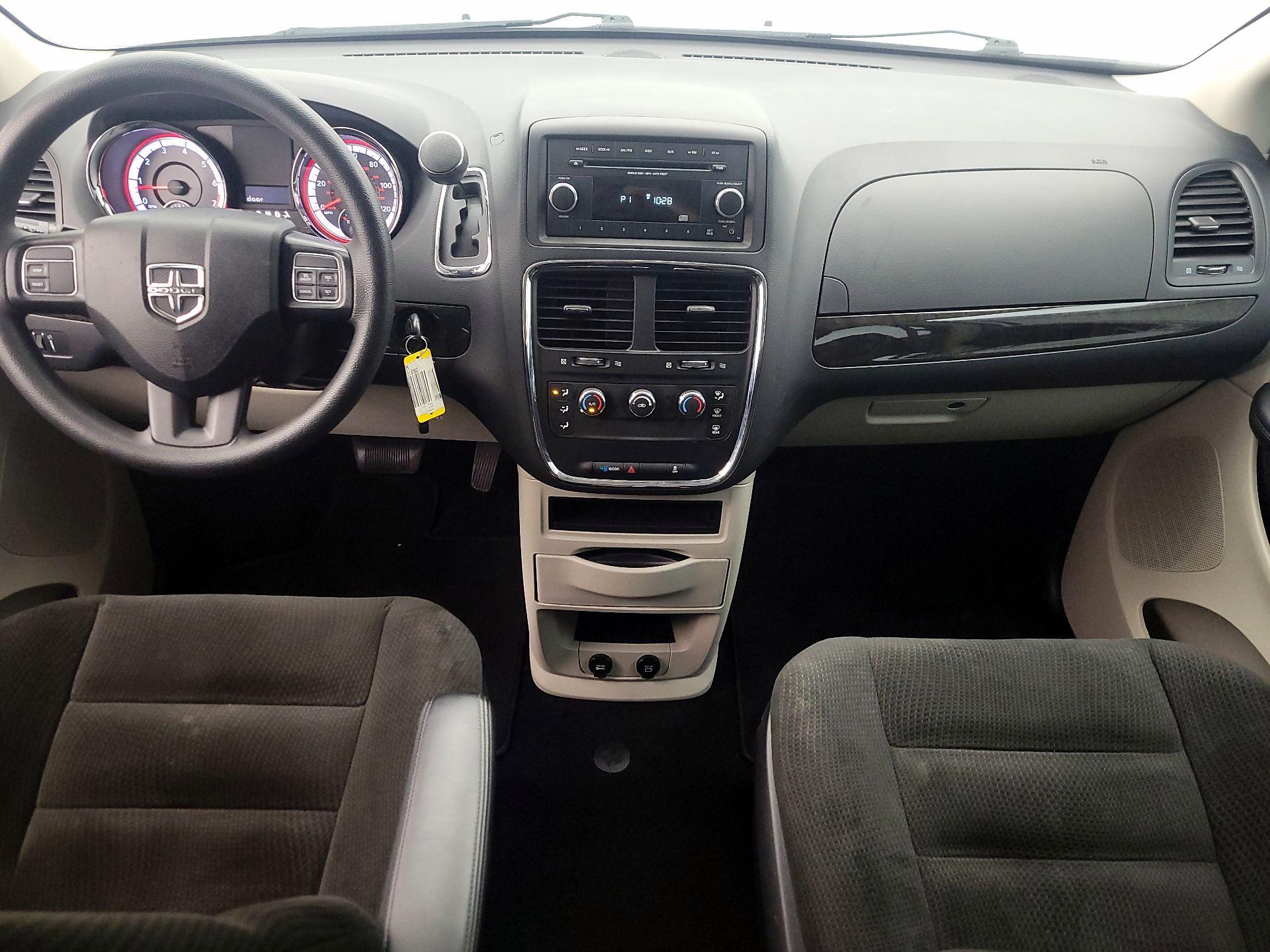 Thumbnail: 2016 Dodge Grand Caravan - 9