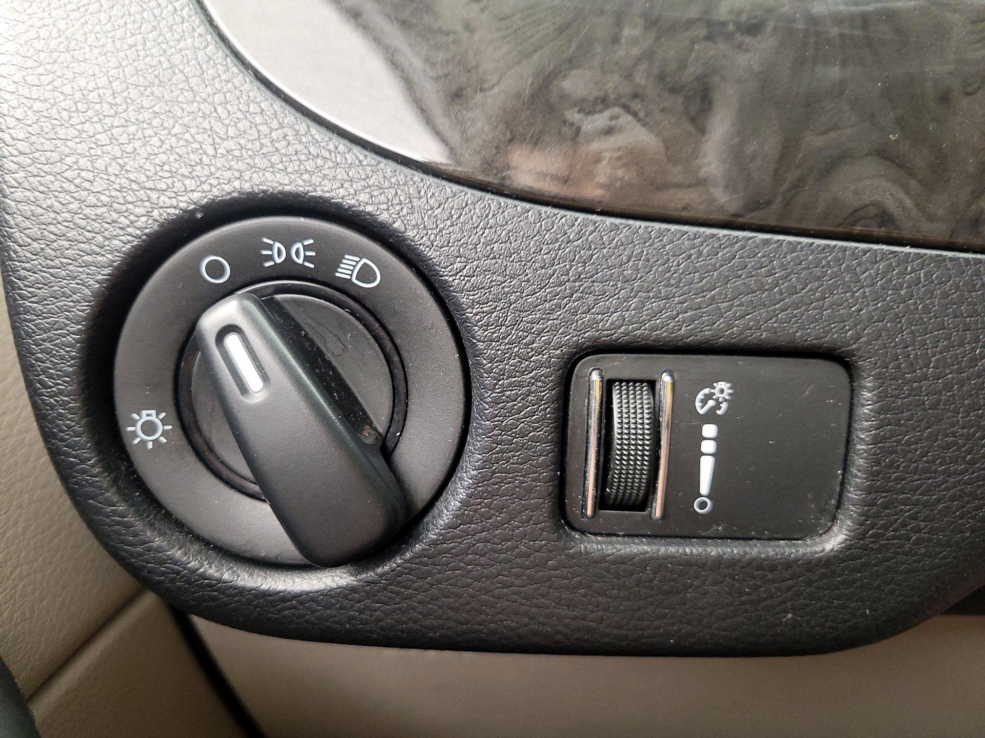 Thumbnail: 2016 Dodge Grand Caravan - 13