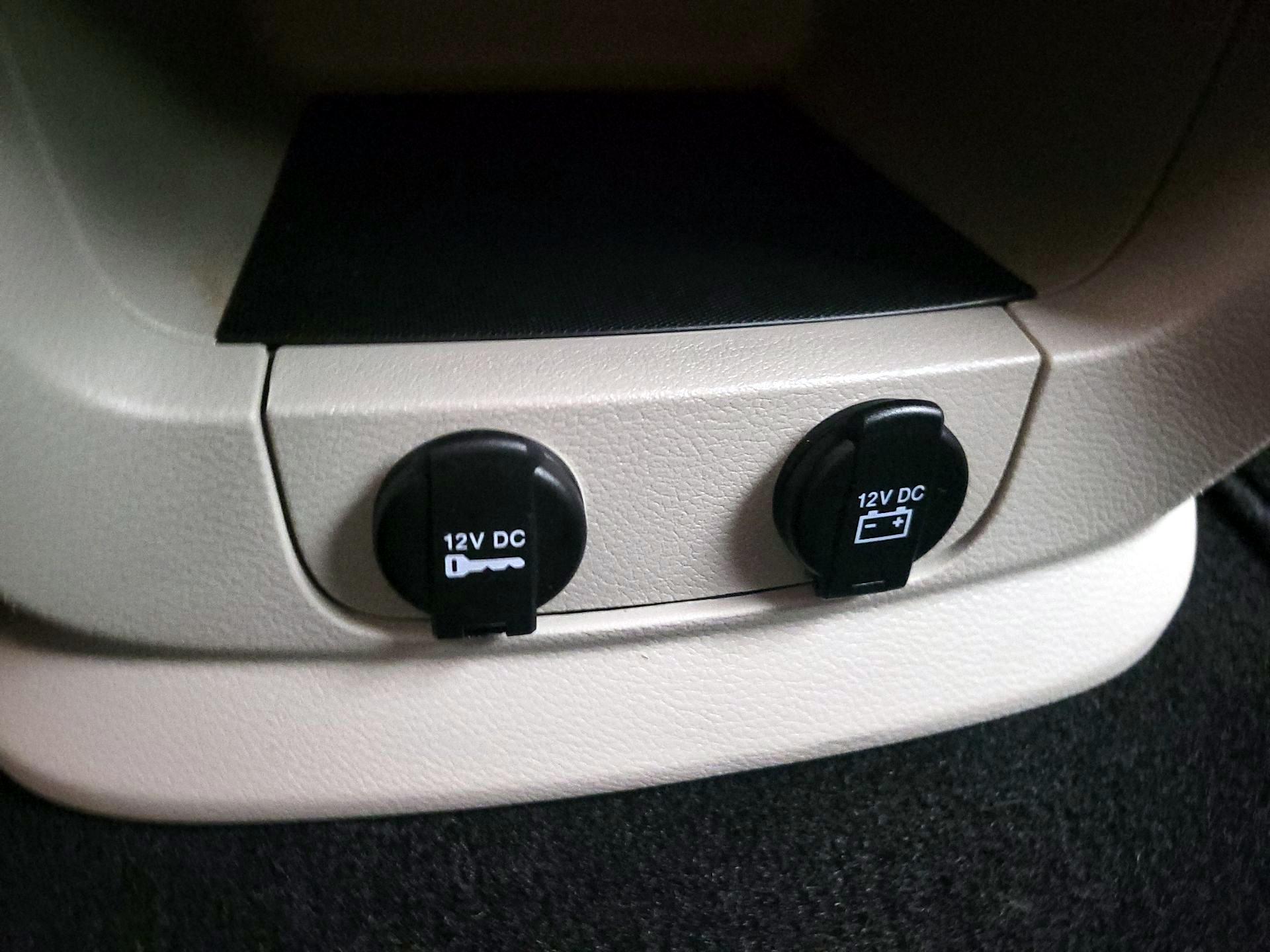 Thumbnail: 2016 Dodge Grand Caravan - 17