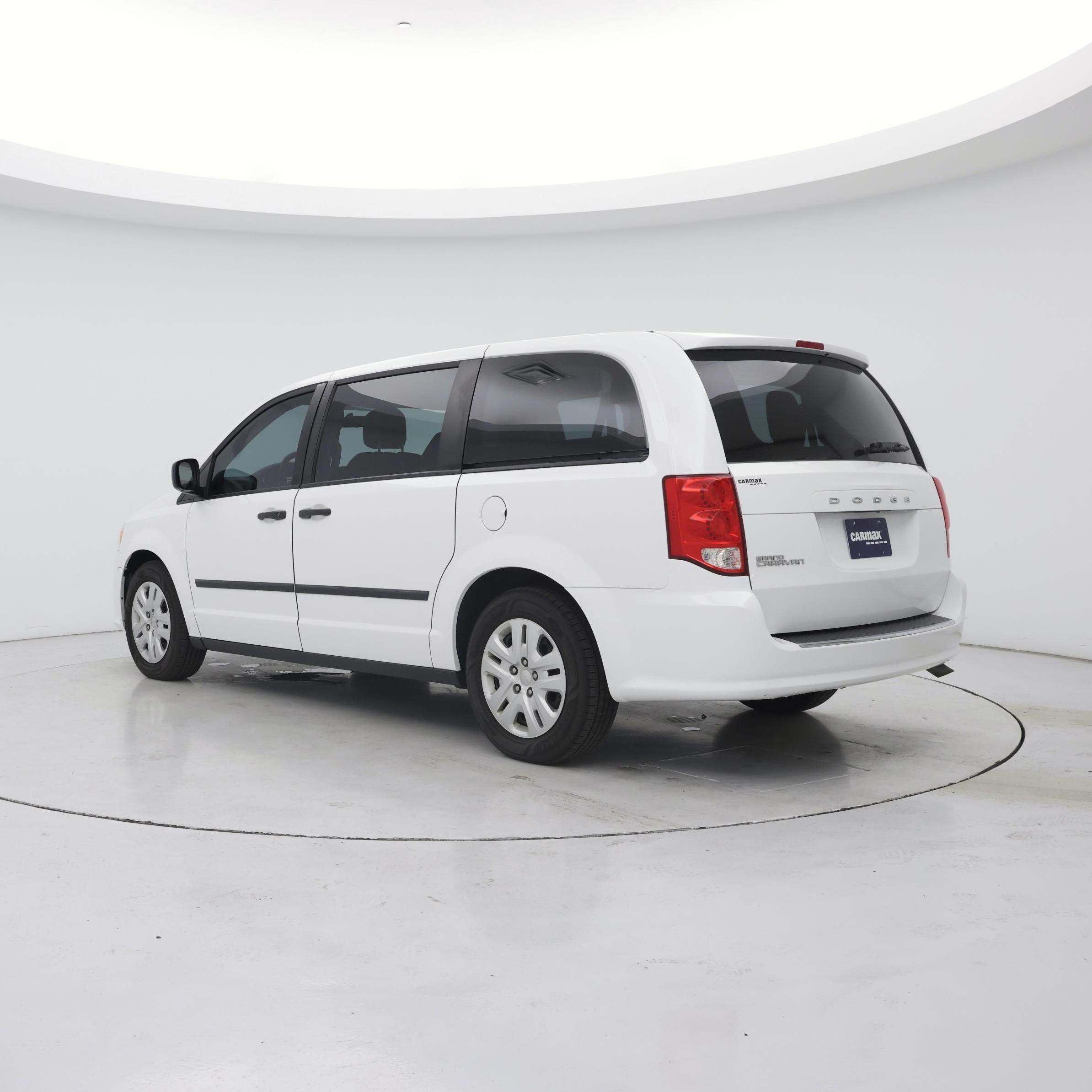 Thumbnail: 2016 Dodge Grand Caravan - 2