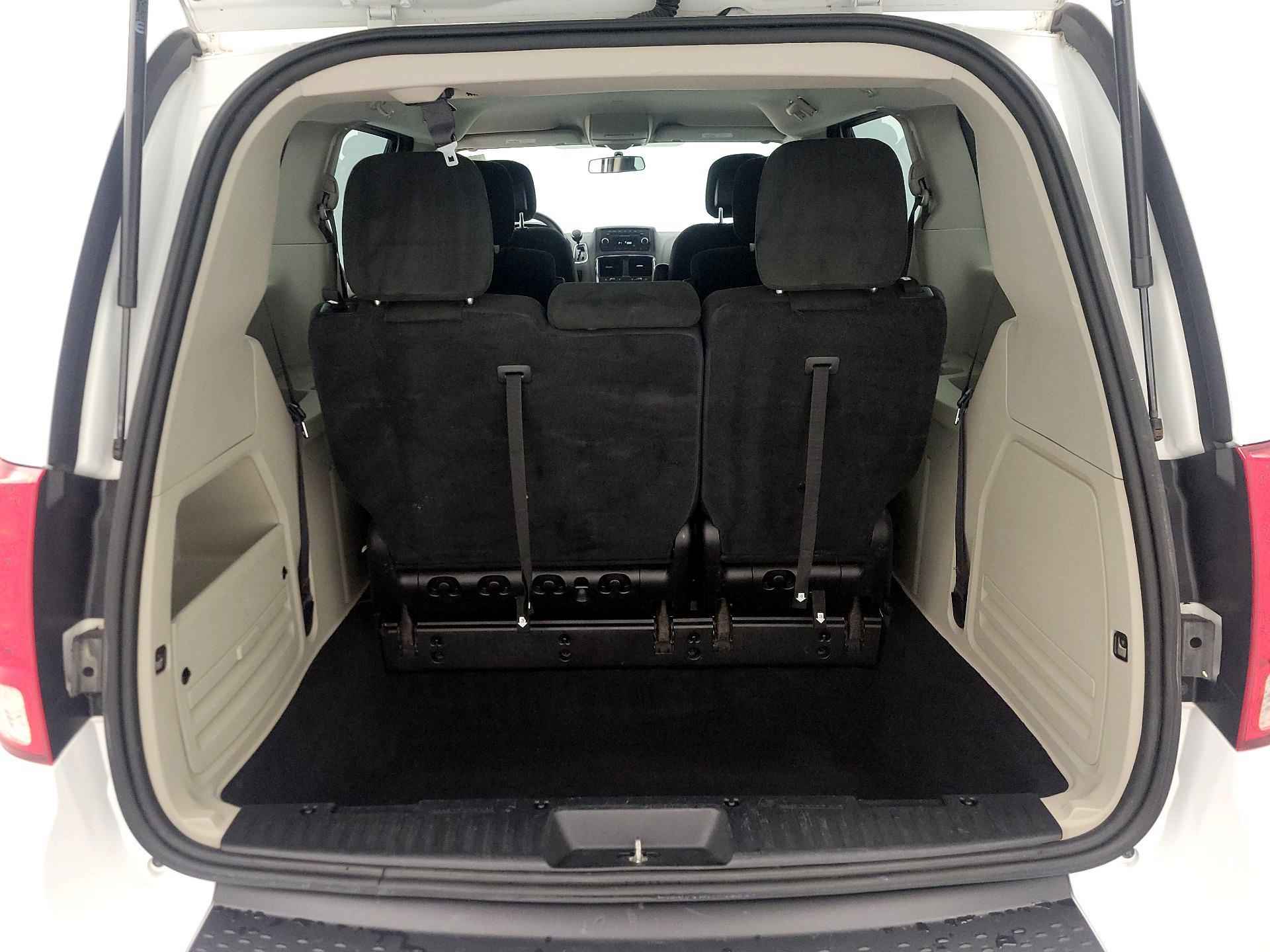 Thumbnail: 2016 Dodge Grand Caravan - 20
