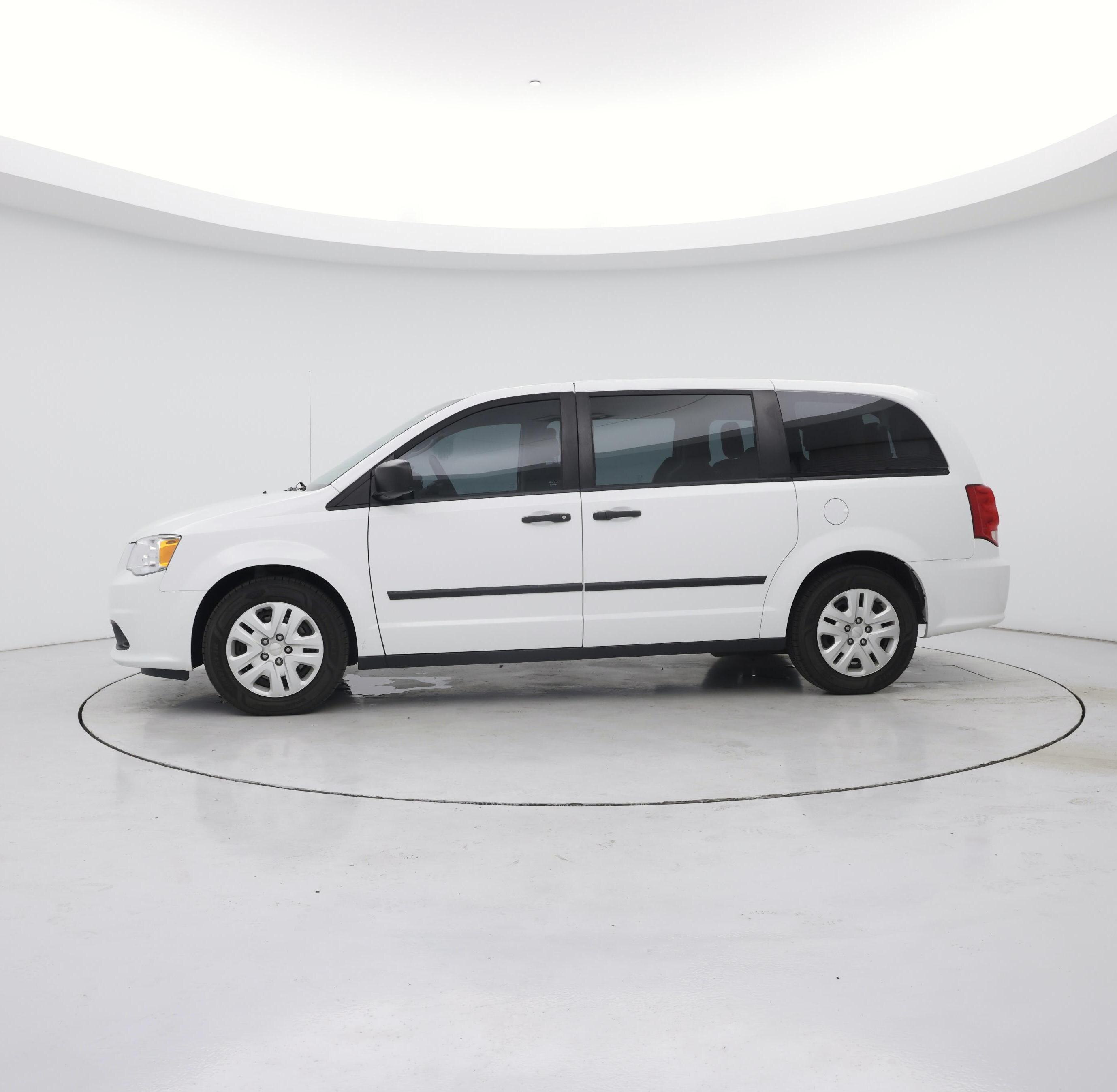 Thumbnail: 2016 Dodge Grand Caravan - 3