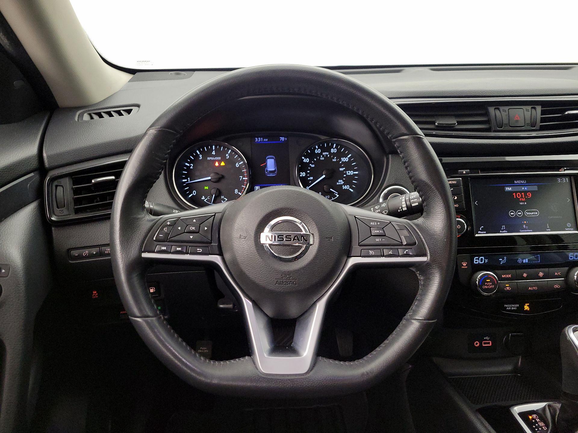 Thumbnail: 2018 Nissan Rogue - 10