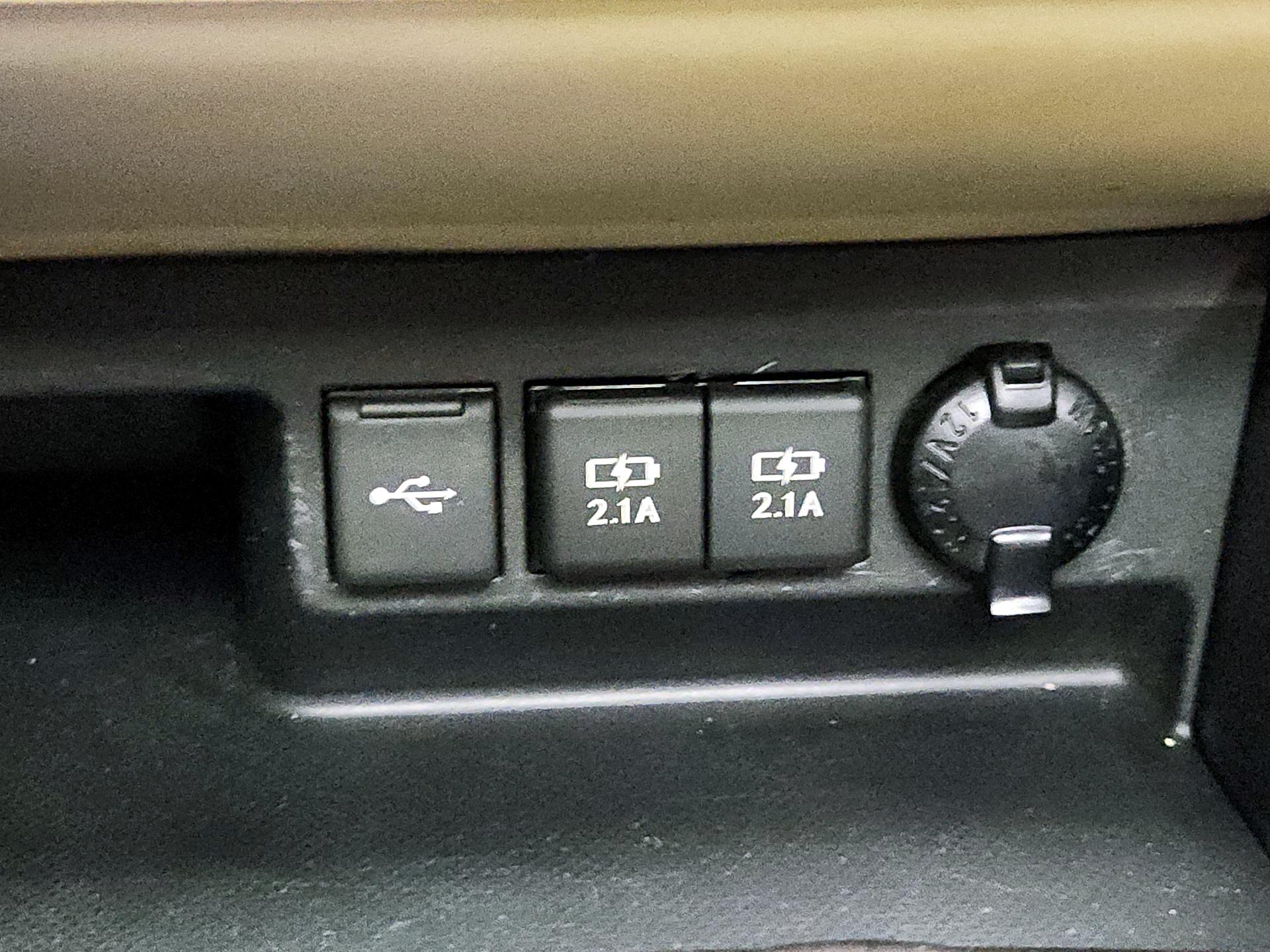 Thumbnail: 2021 Toyota Highlander - 19