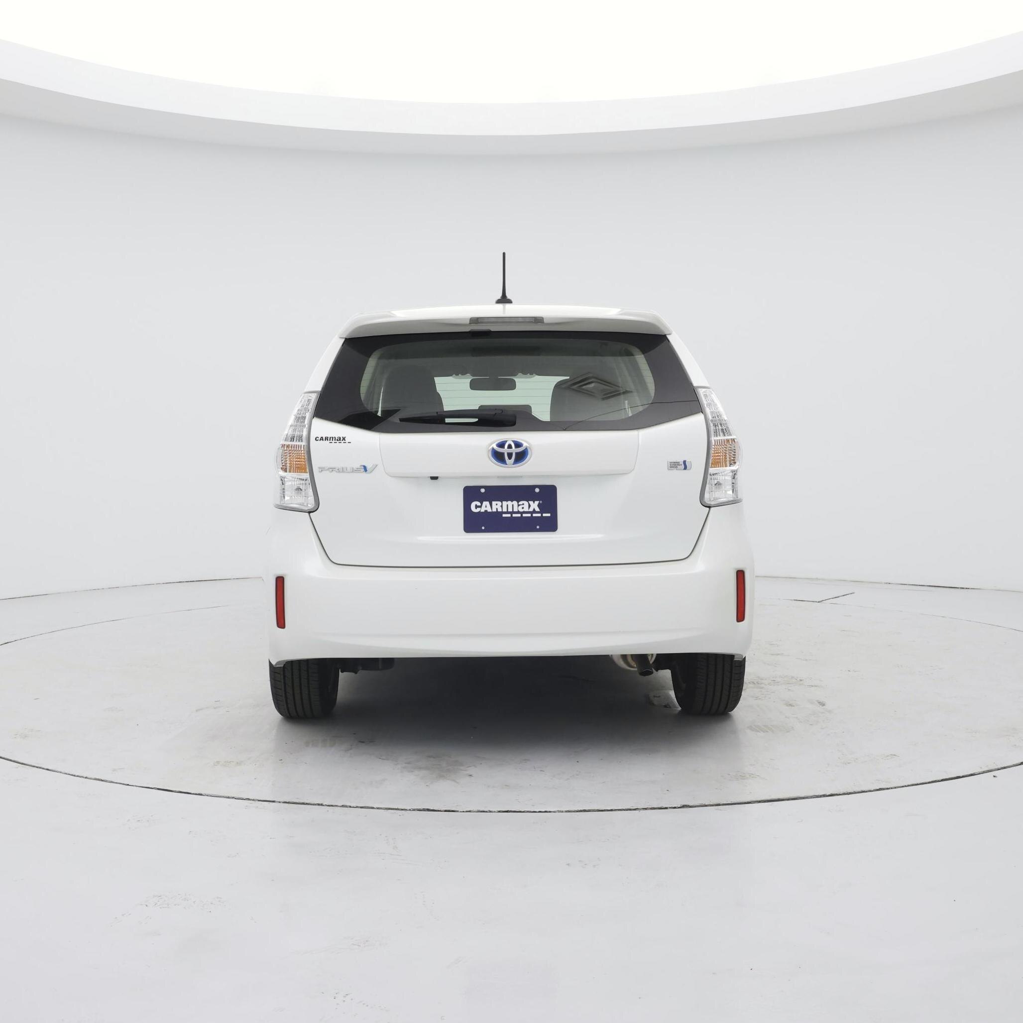 Thumbnail: 2014 Toyota Prius v - 6