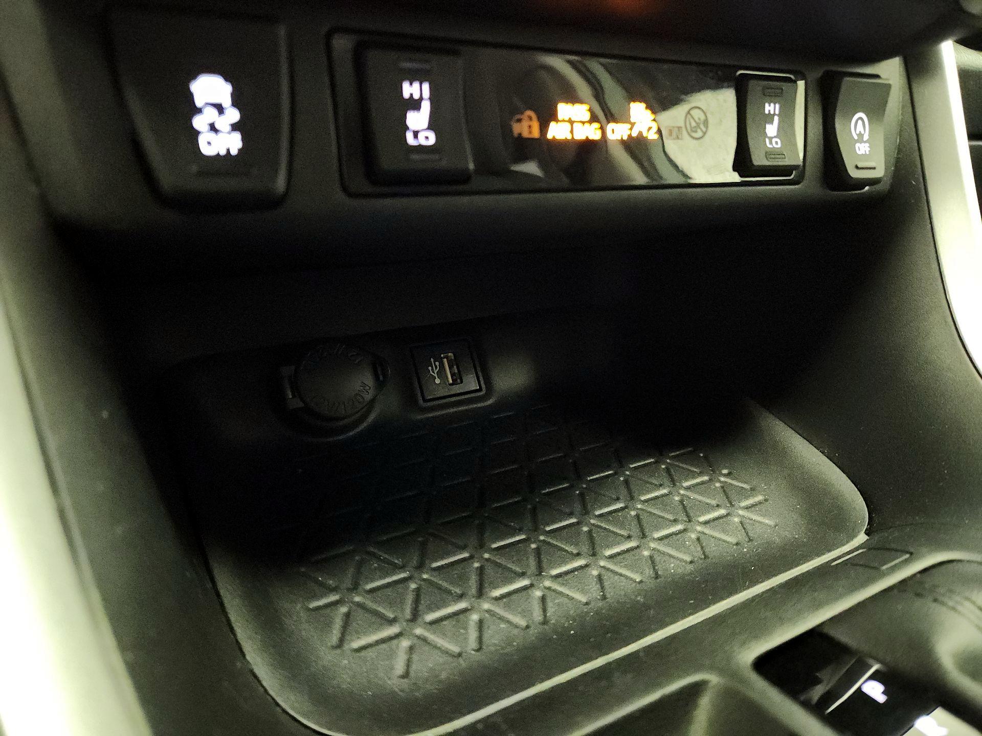 Thumbnail: 2023 Toyota RAV4 - 18