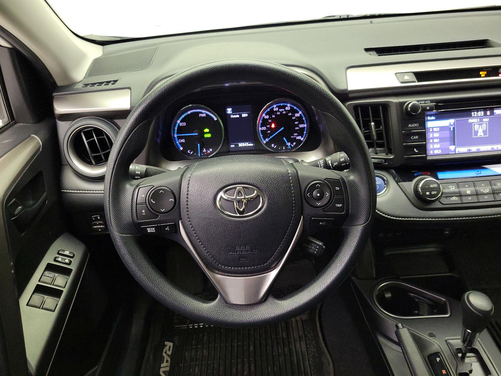 Thumbnail: 2018 Toyota RAV4 - 10