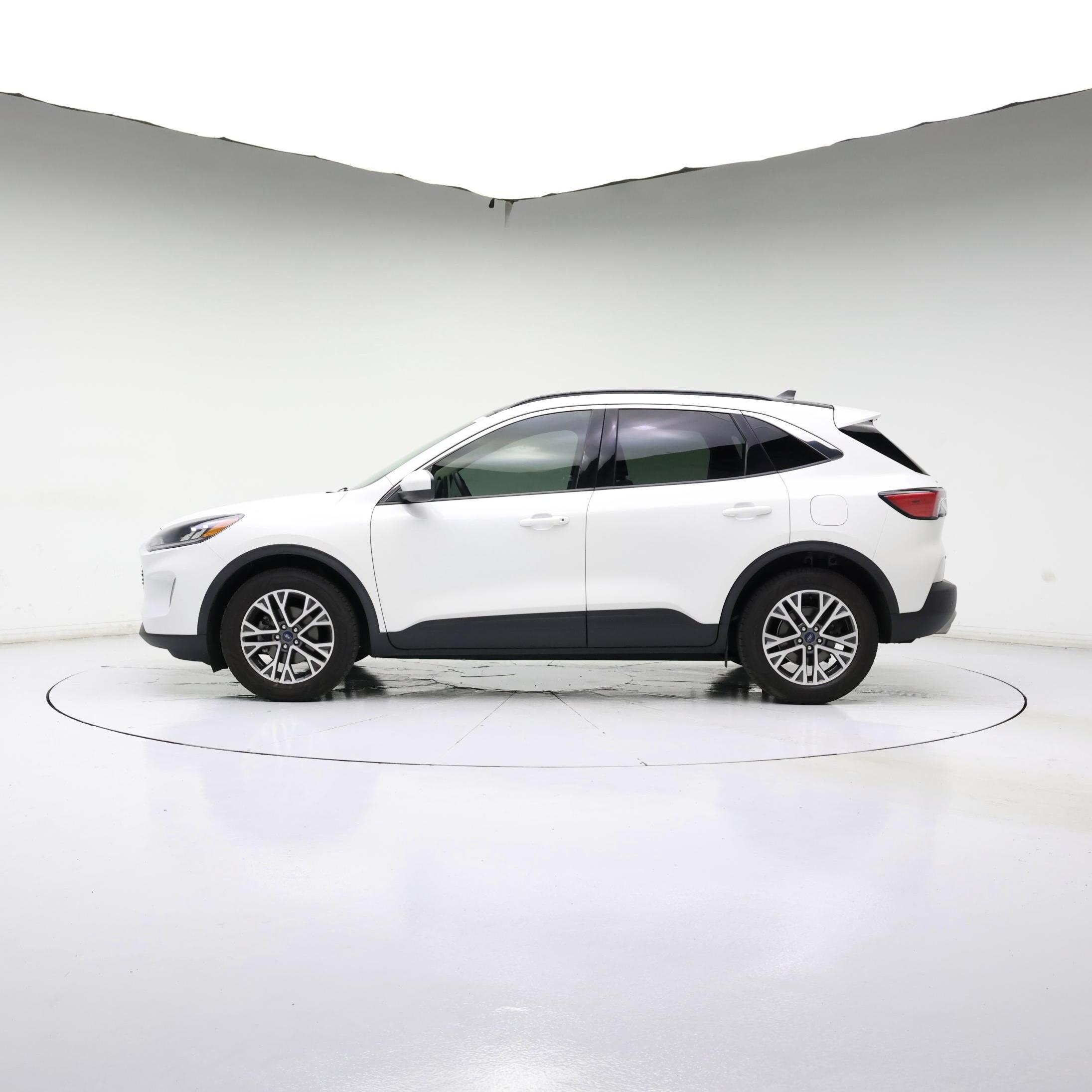Thumbnail: 2020 Ford Escape - 3