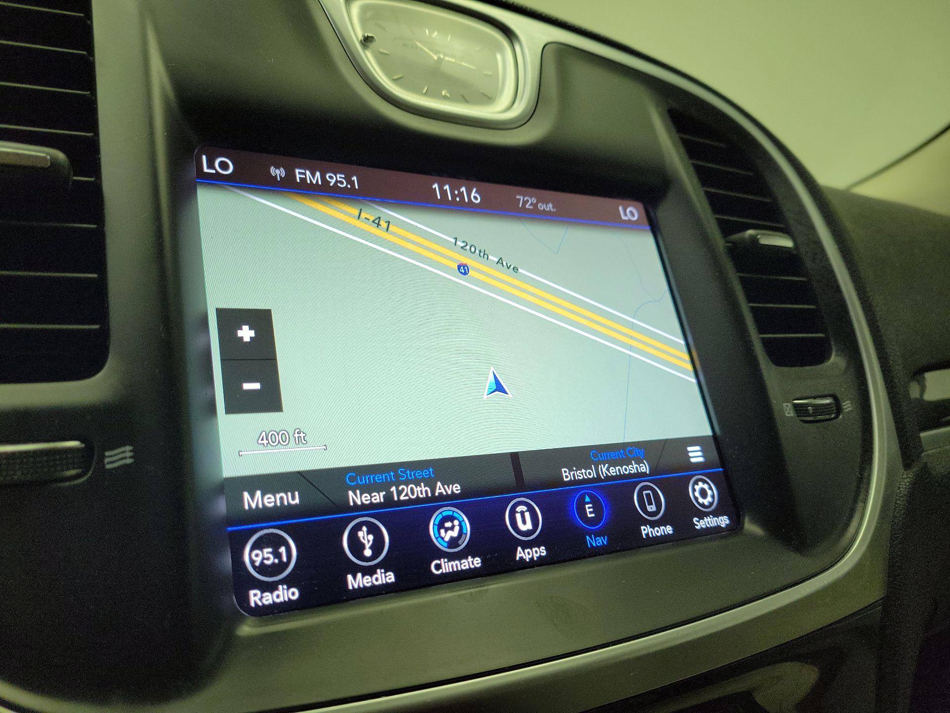 Thumbnail: 2019 Chrysler 300 - 14