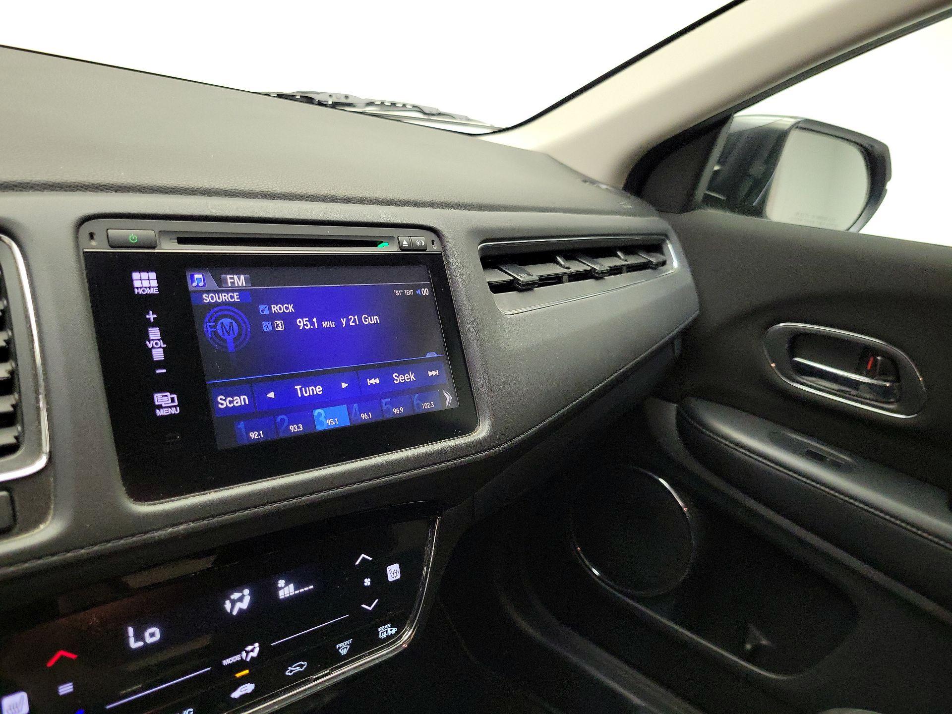 Thumbnail: 2016 Honda HR-V - 15