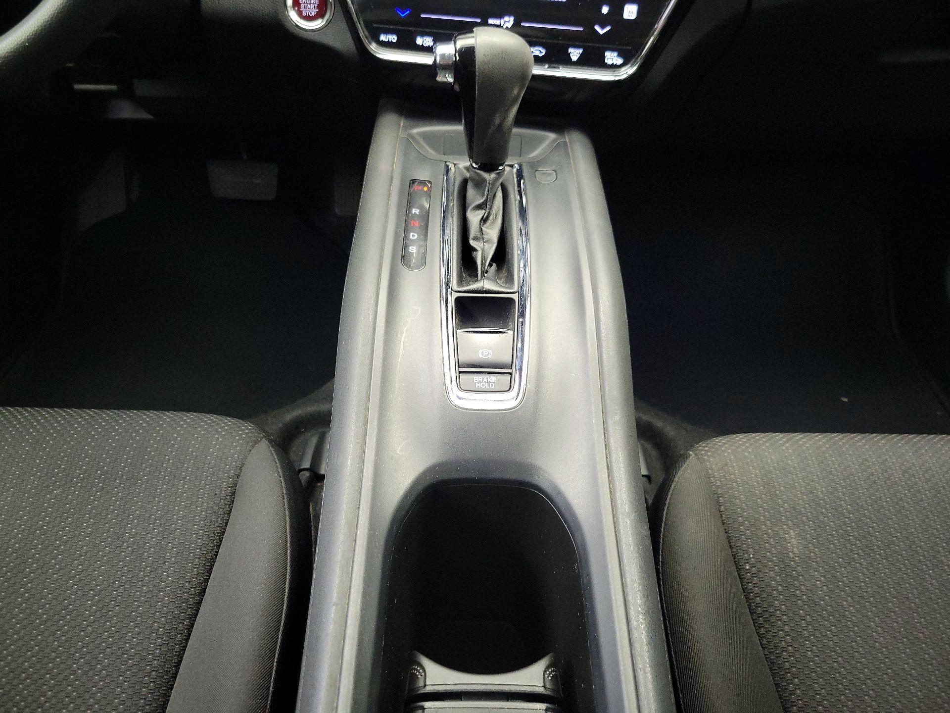 Thumbnail: 2016 Honda HR-V - 17