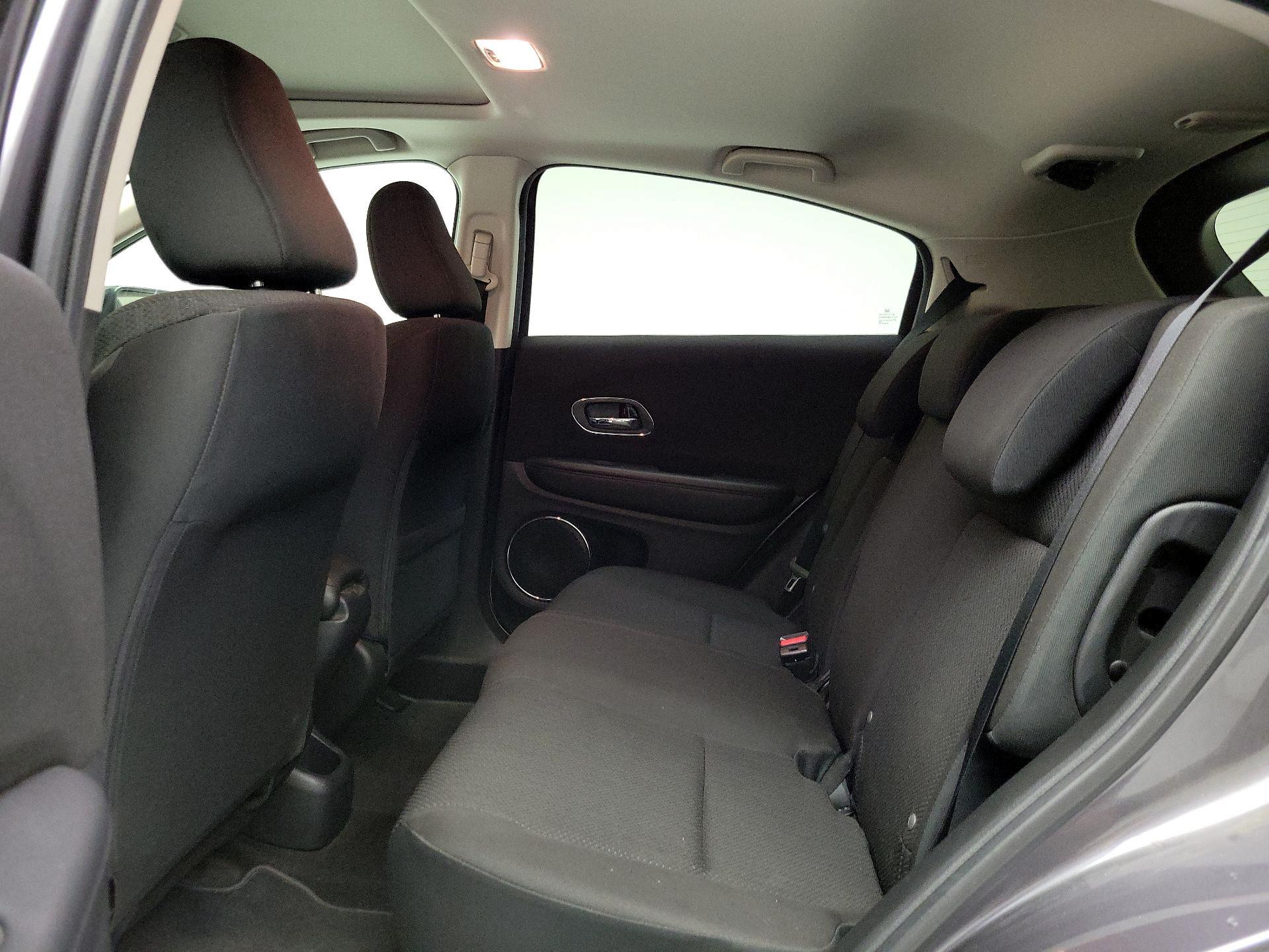 Thumbnail: 2016 Honda HR-V - 20