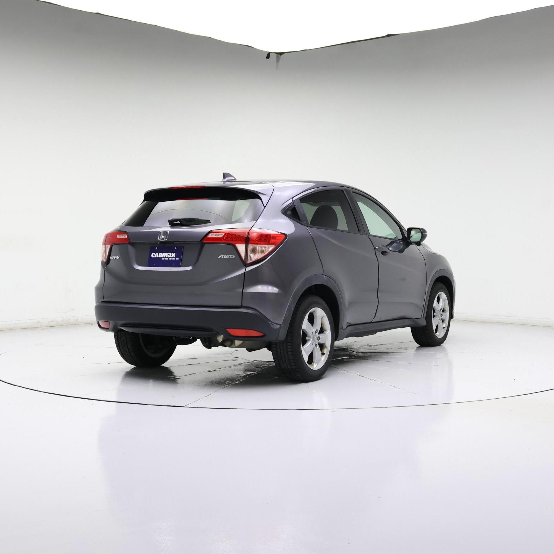 Thumbnail: 2016 Honda HR-V - 8