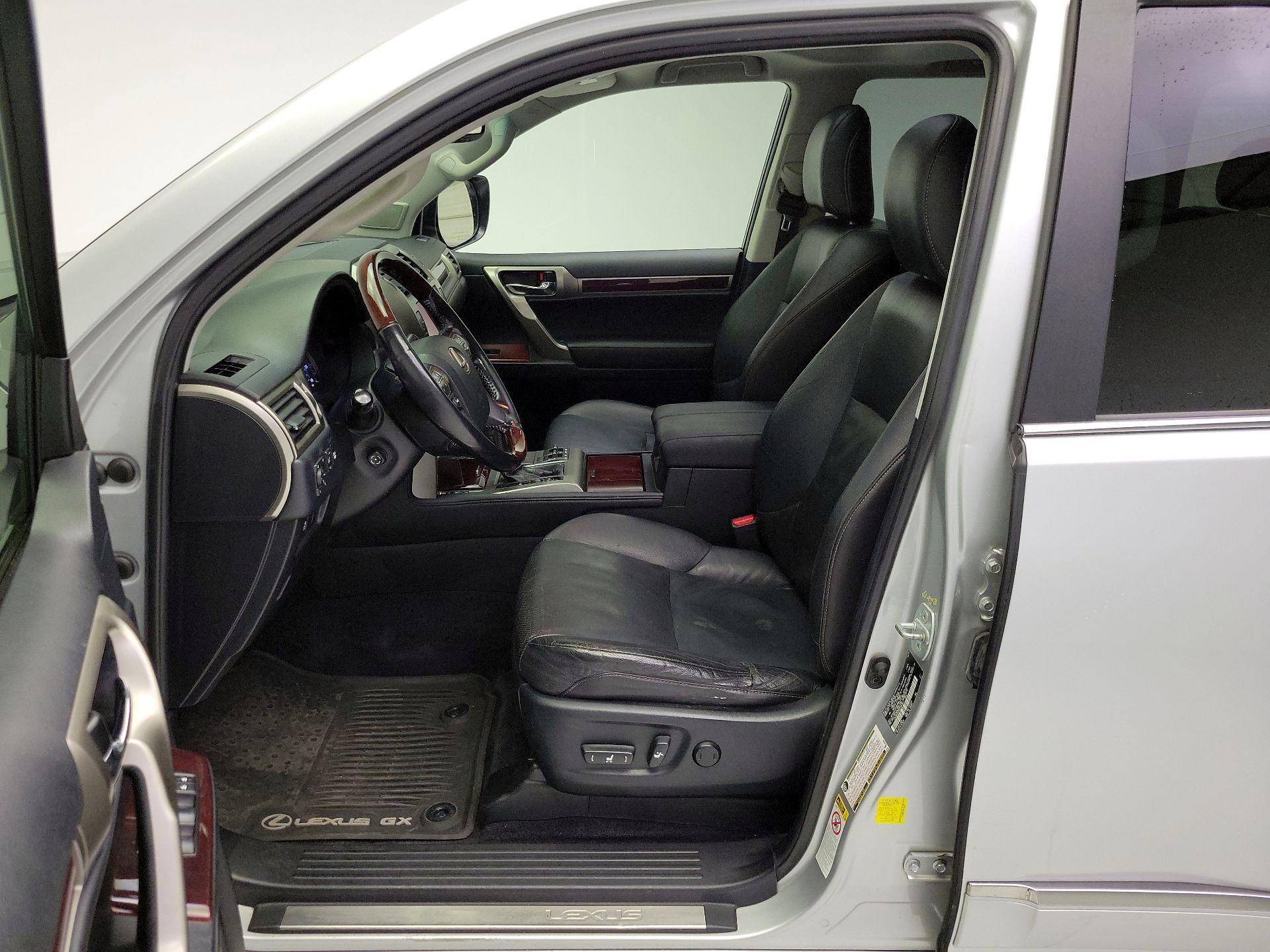 Thumbnail: 2016 Lexus GX - 11