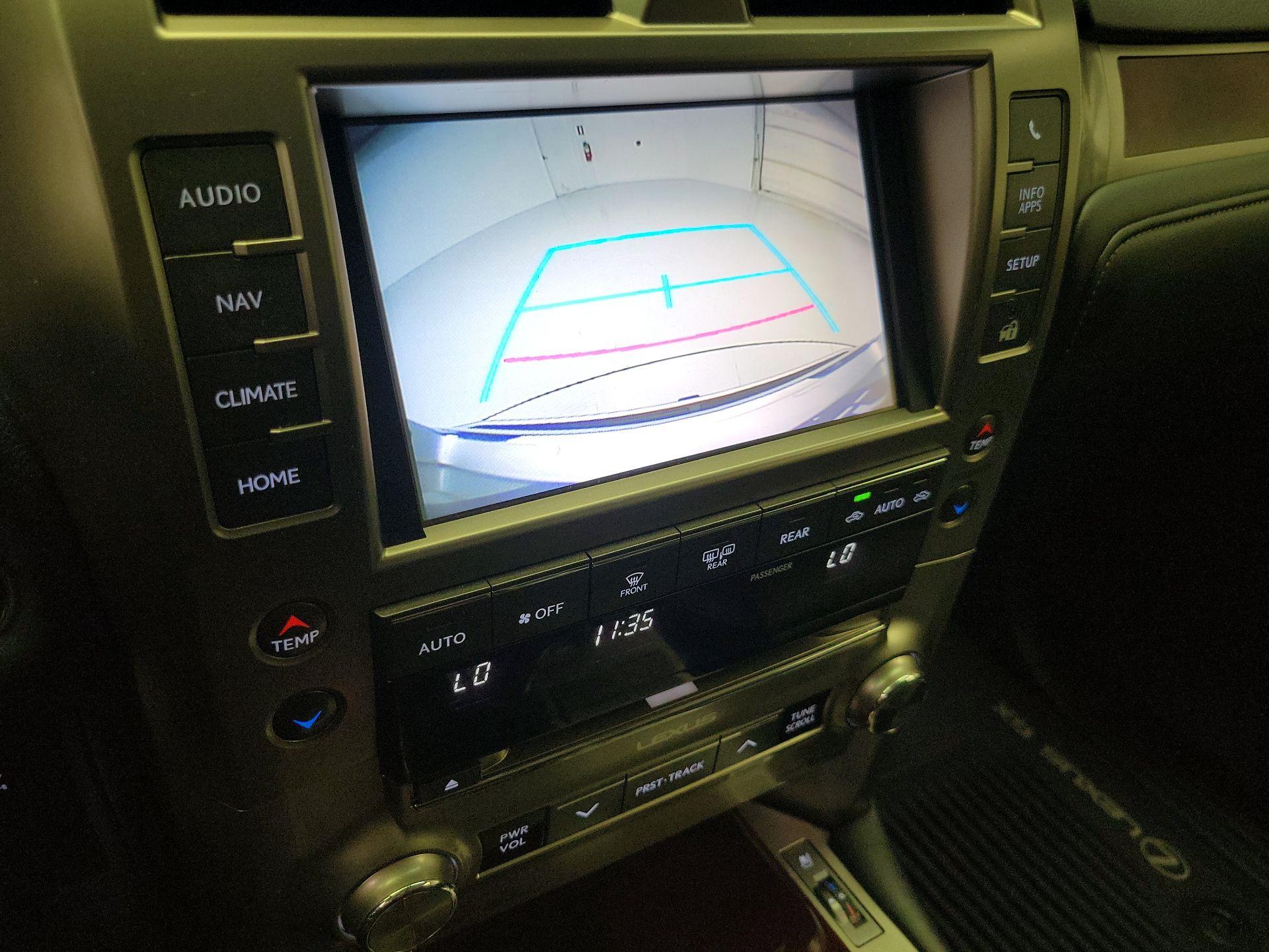 Thumbnail: 2016 Lexus GX - 15