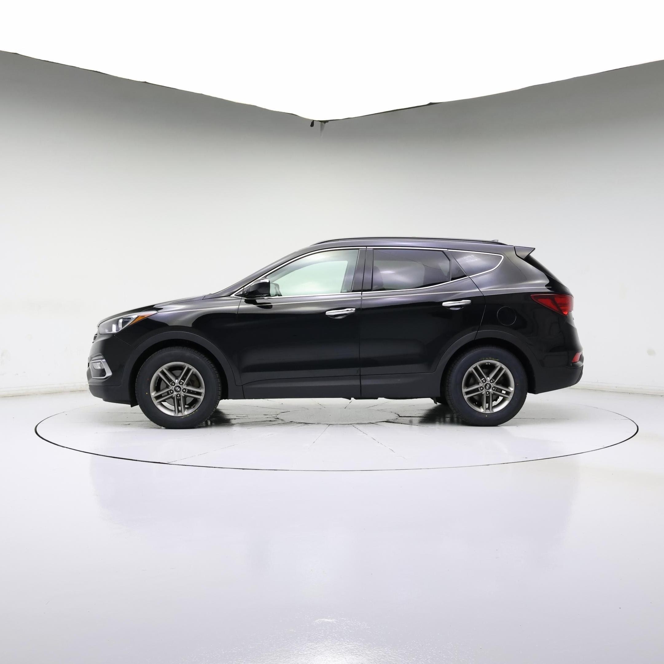 Thumbnail: 2017 Hyundai Santa Fe - 3