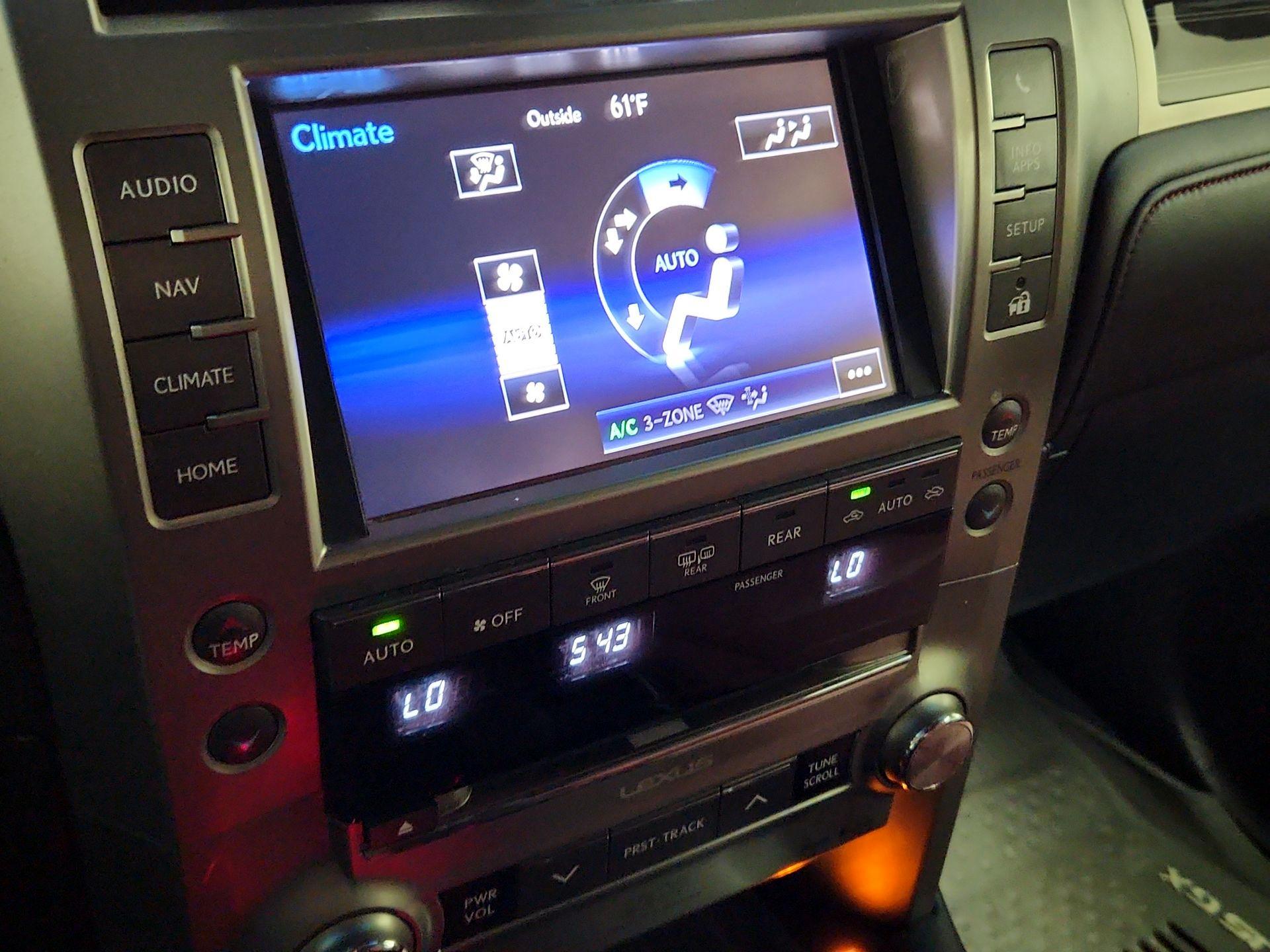 Thumbnail: 2020 Lexus GX - 17