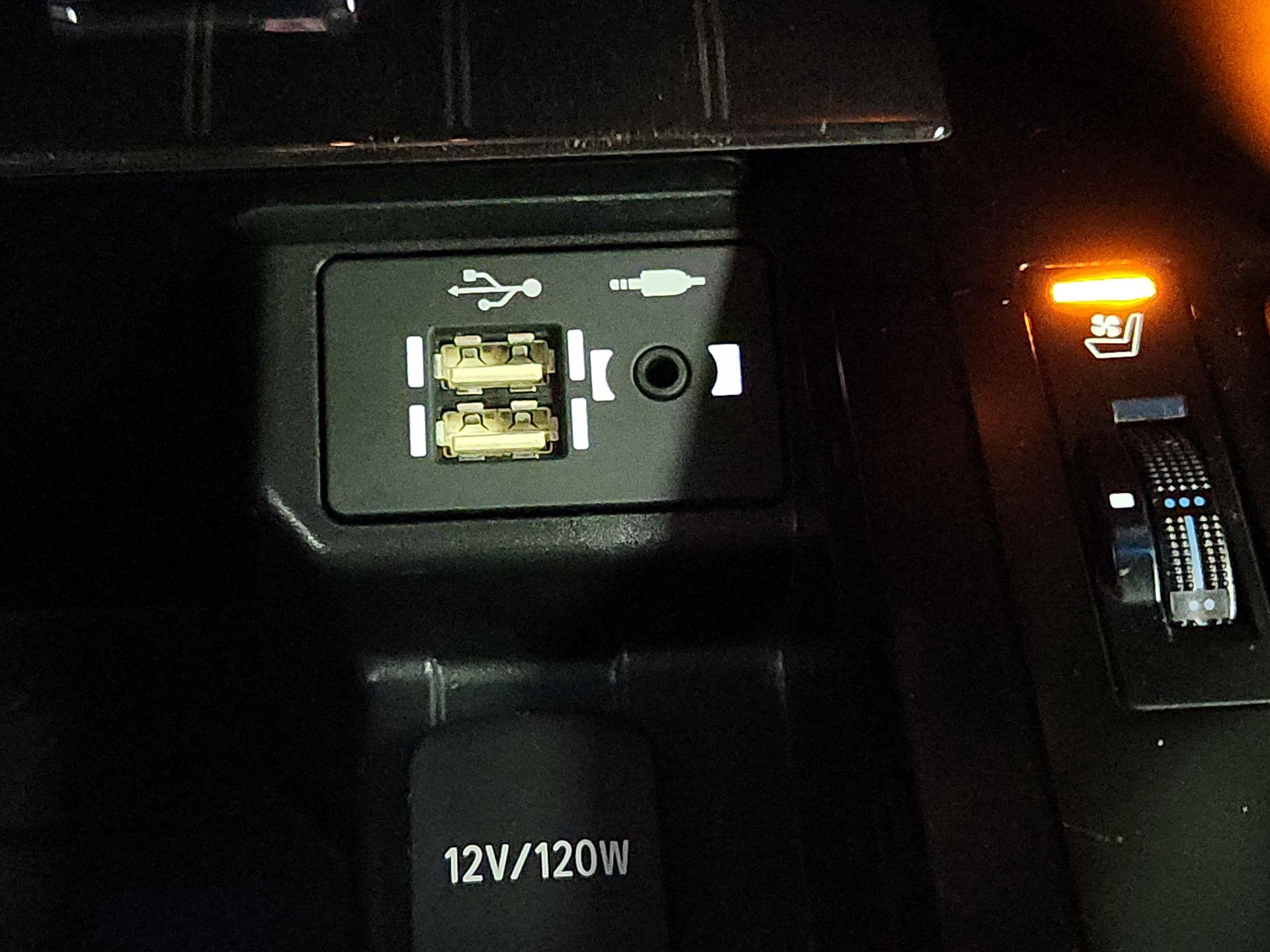 Thumbnail: 2020 Lexus GX - 19