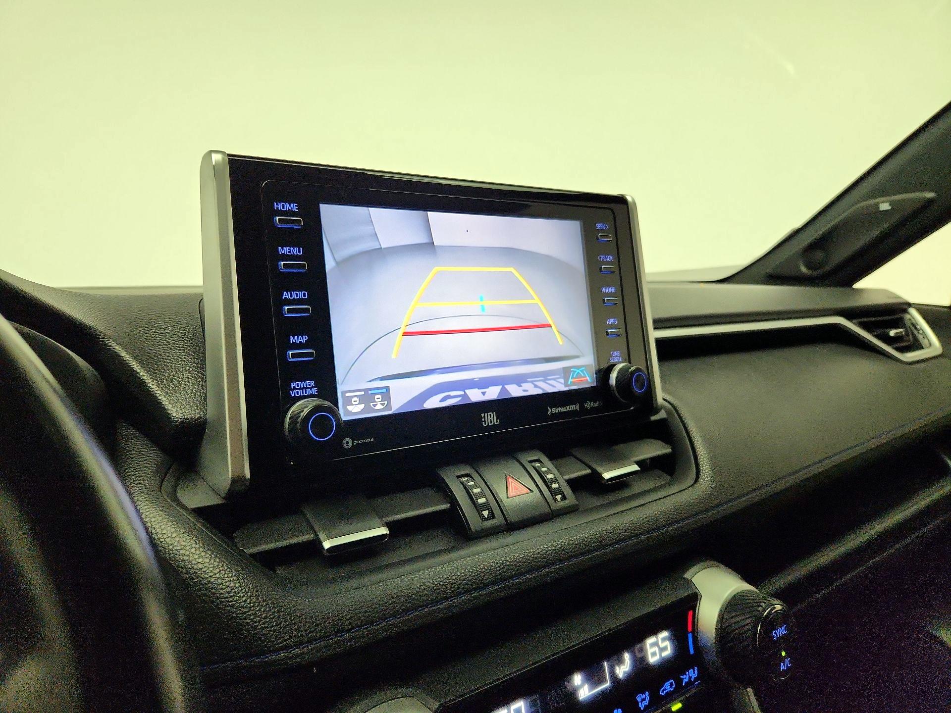 Thumbnail: 2020 Toyota RAV4 - 15