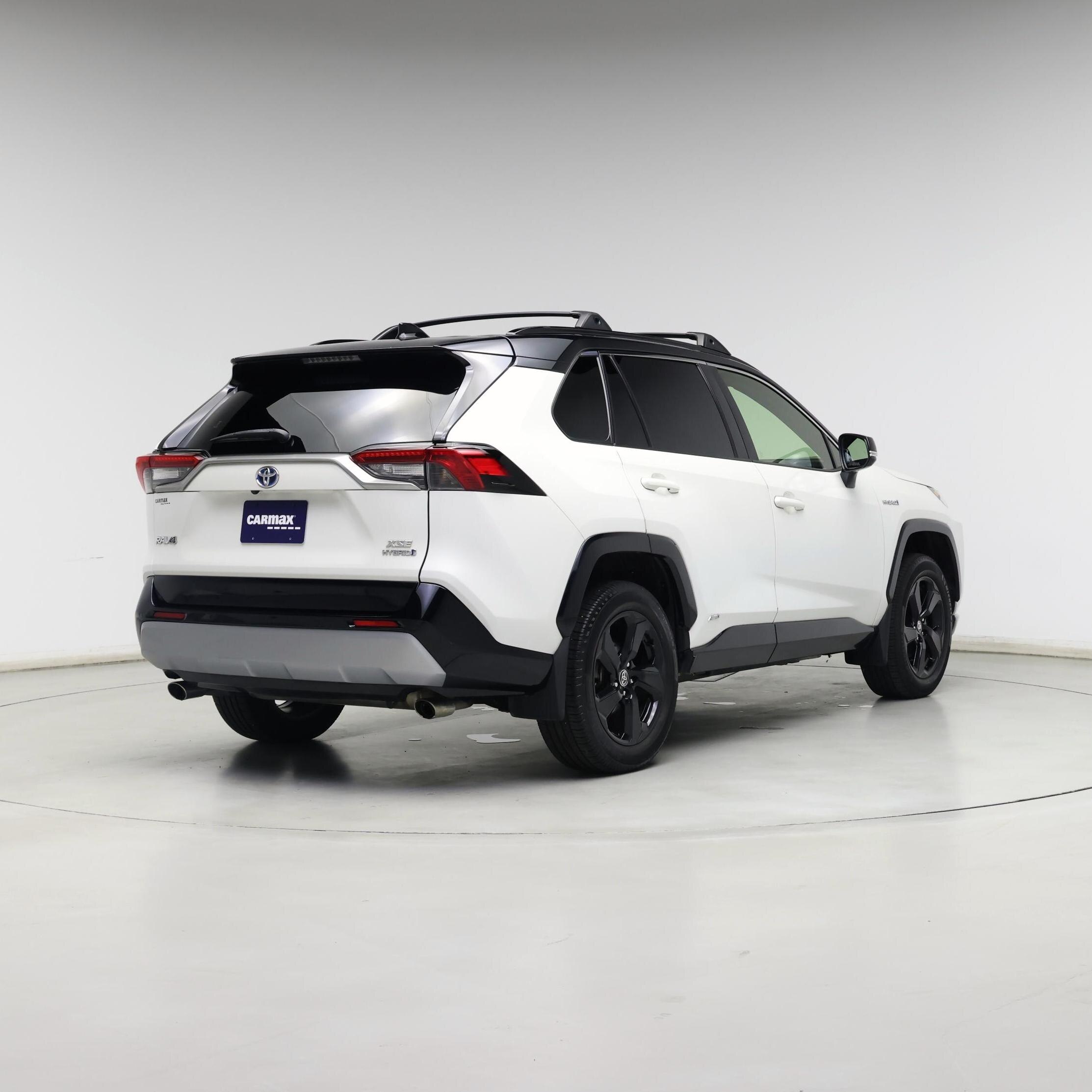 Thumbnail: 2020 Toyota RAV4 - 8