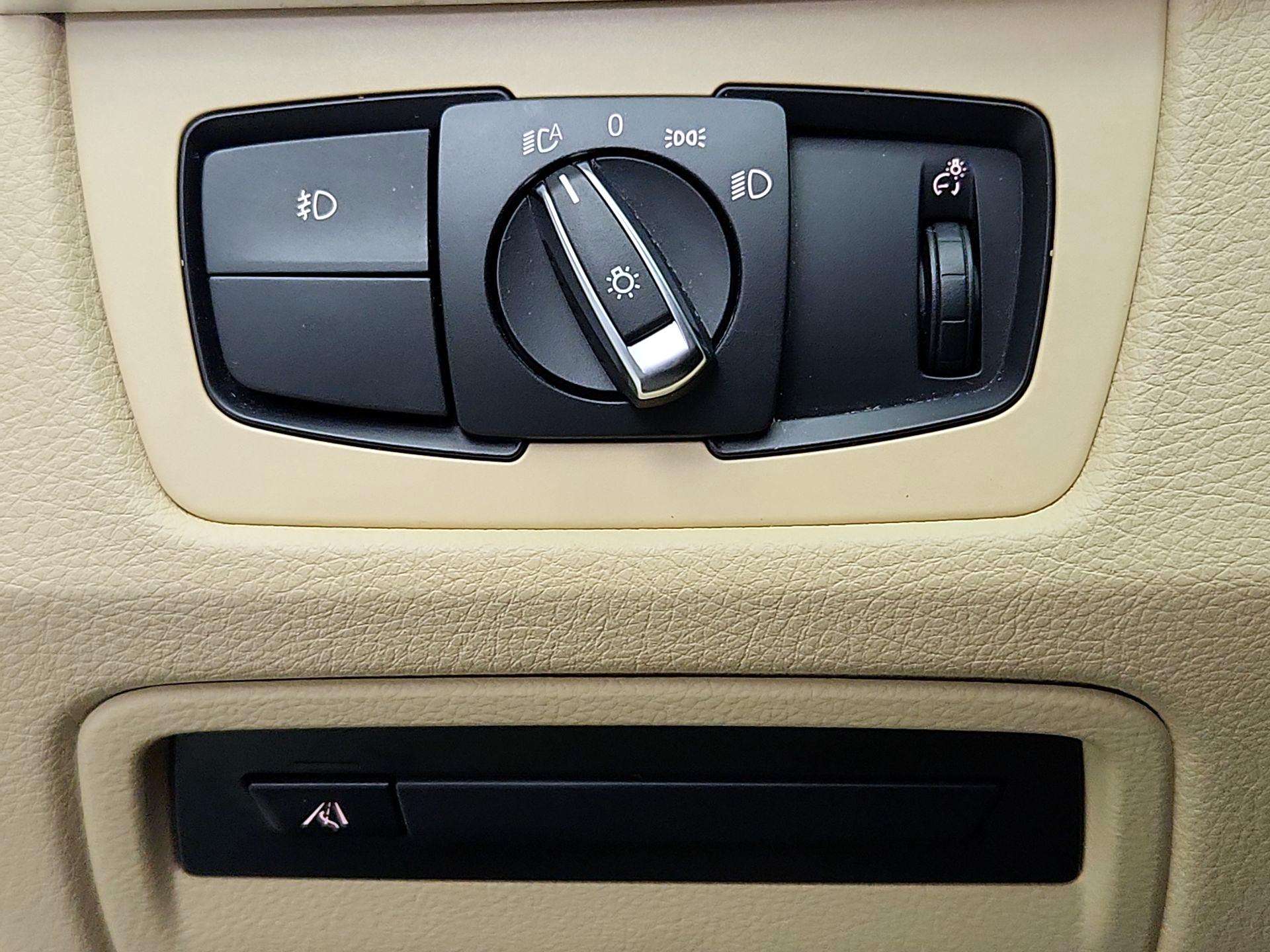 Thumbnail: 2018 BMW 3 Series - 13