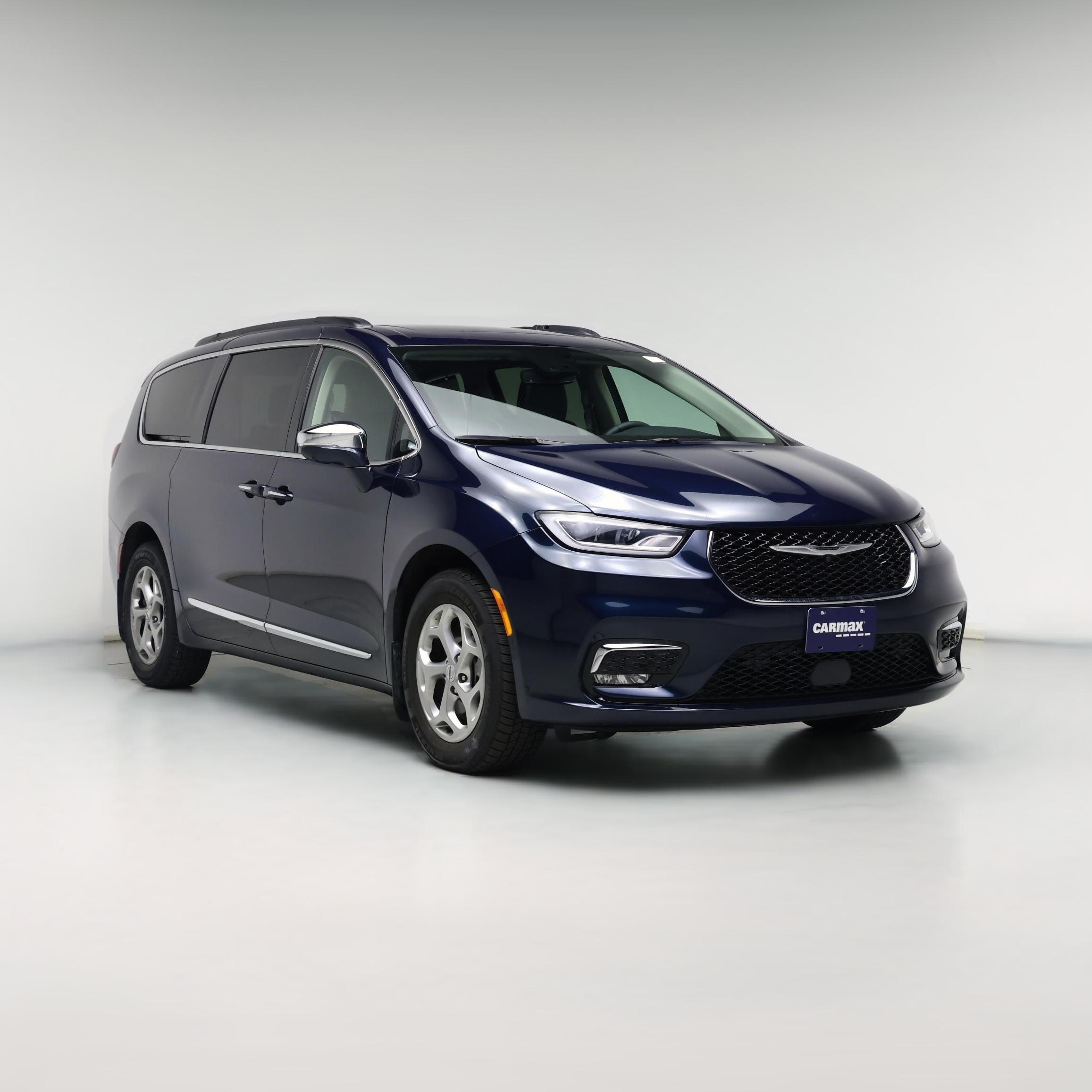 Thumbnail: 2022 Chrysler Pacifica - 1