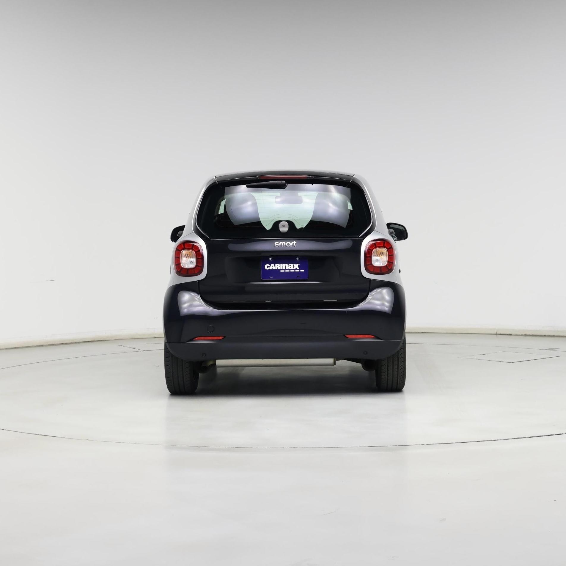 Thumbnail: 2016 smart fortwo - 6