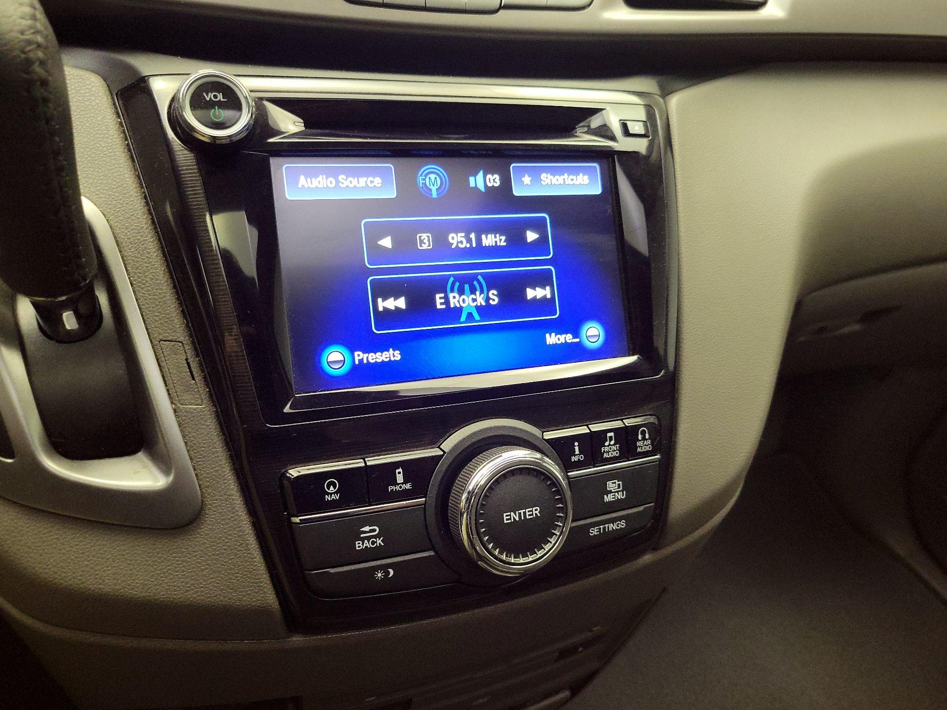 Thumbnail: 2017 Honda Odyssey - 16