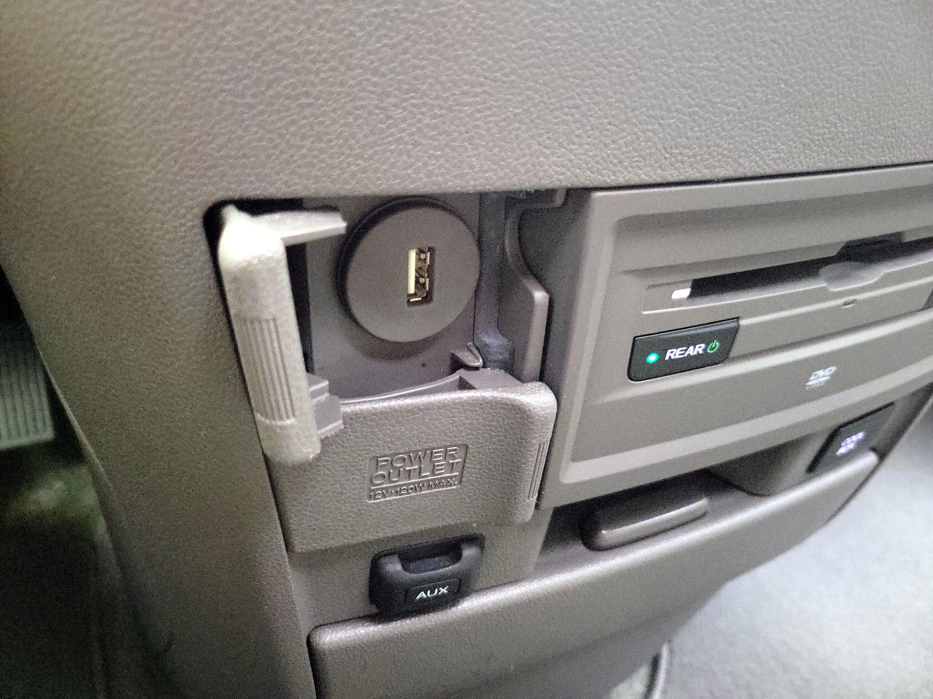 Thumbnail: 2017 Honda Odyssey - 19