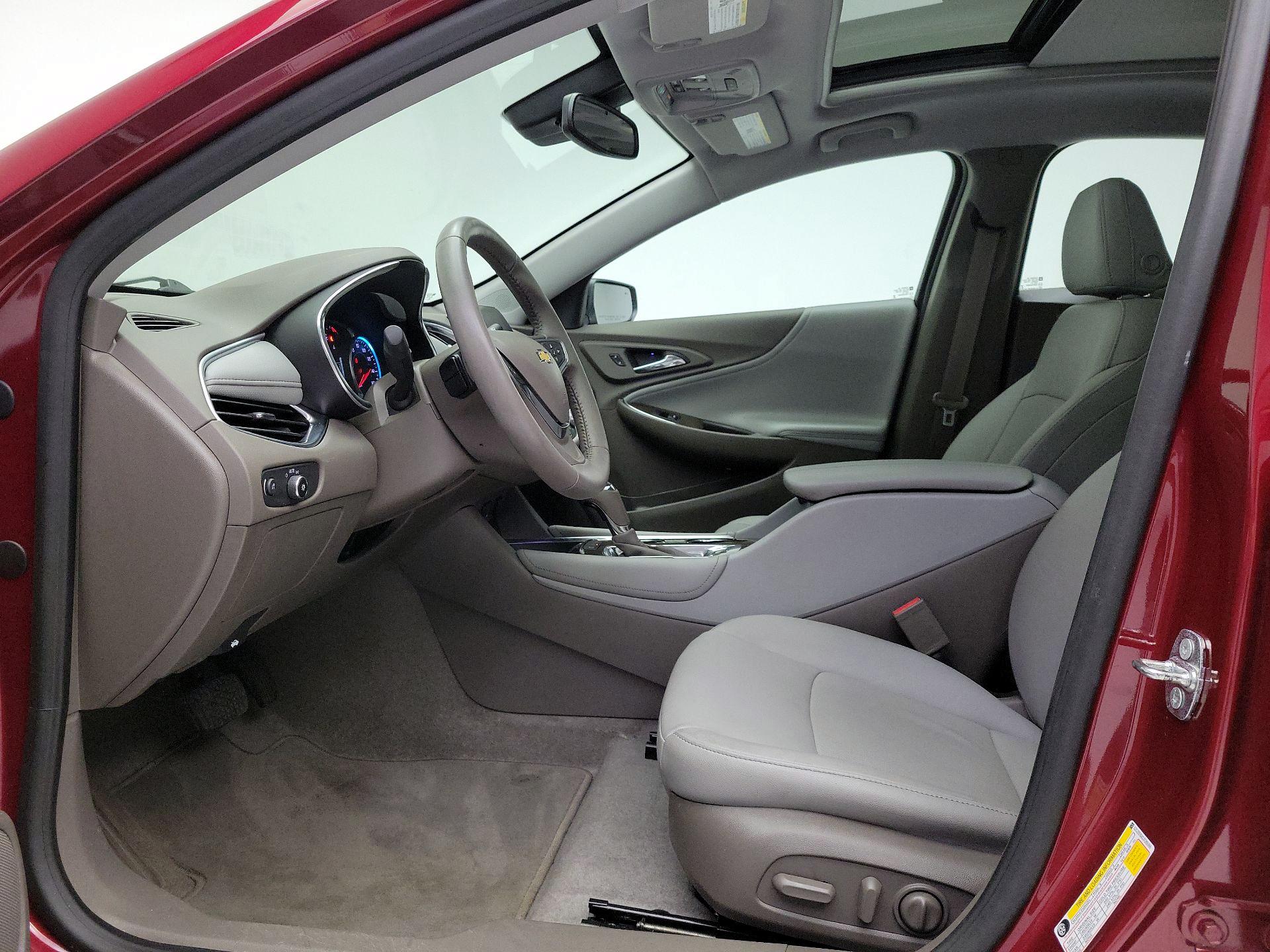 Thumbnail: 2018 Chevrolet Malibu - 11