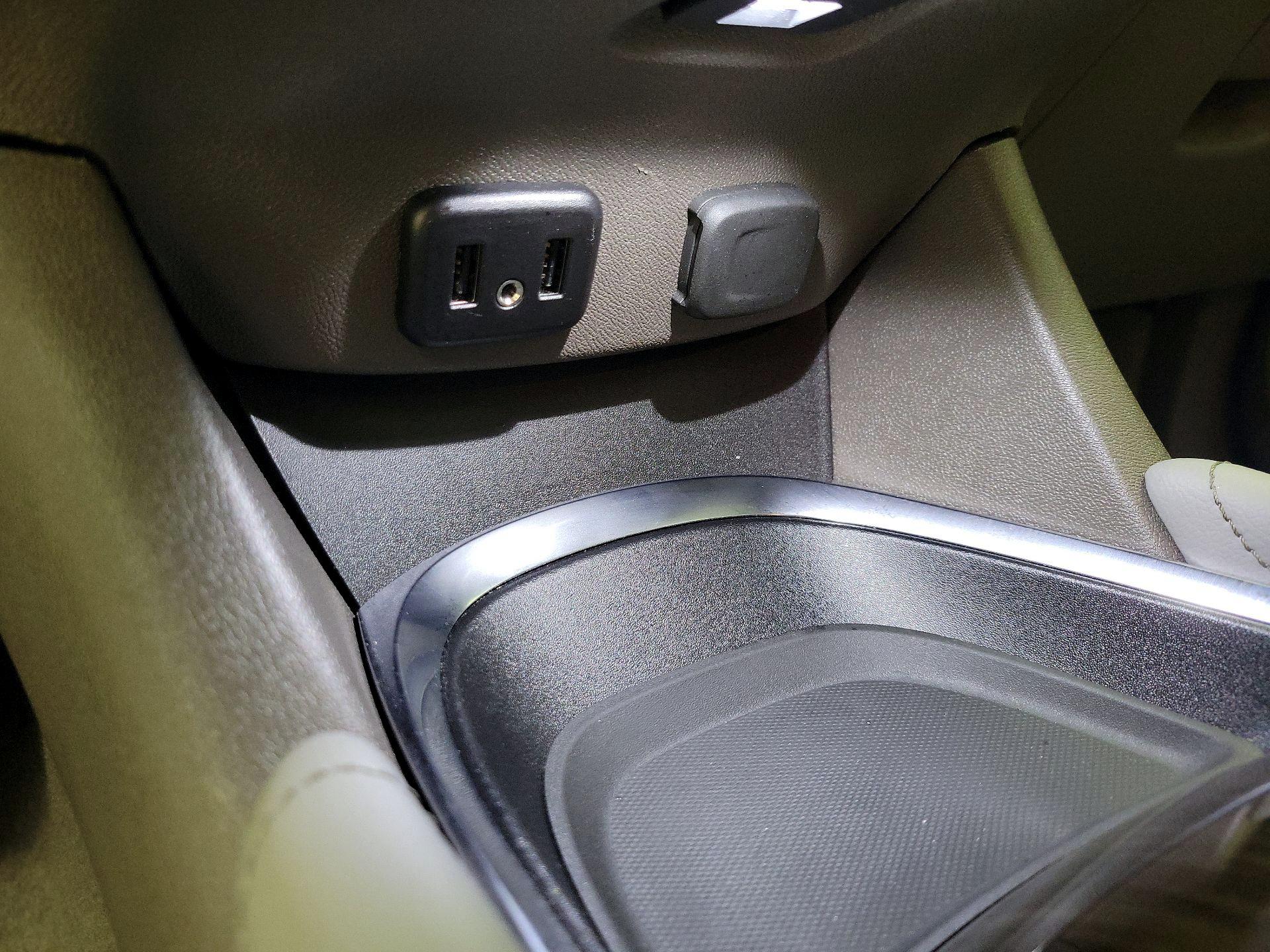 Thumbnail: 2018 Chevrolet Malibu - 19