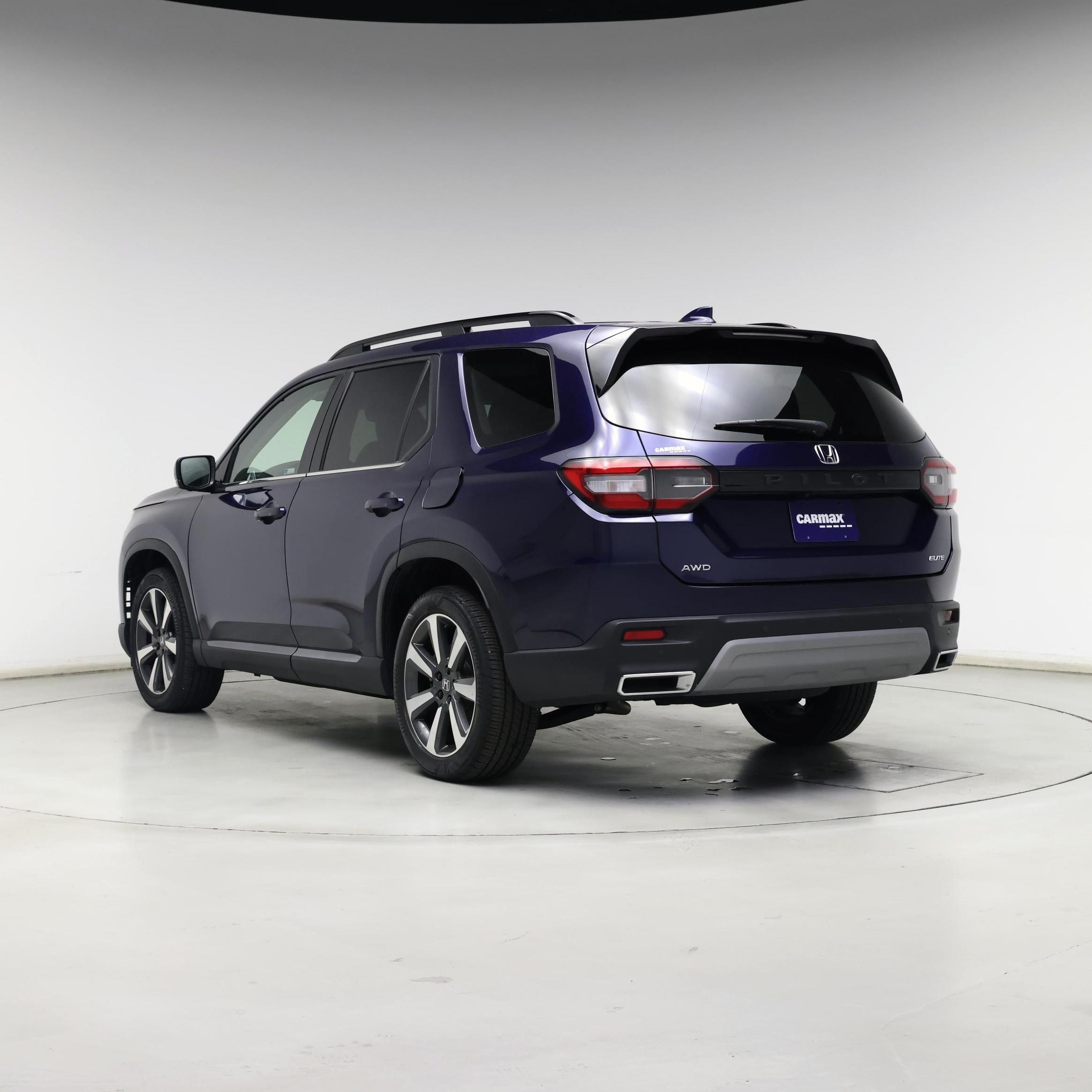 Thumbnail: 2023 Honda Pilot - 2