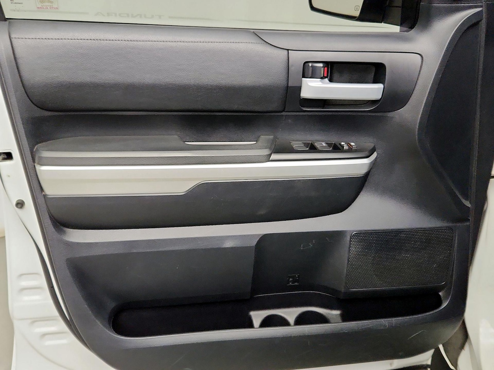 2015 Toyota Tundra SR5 - Photo 13