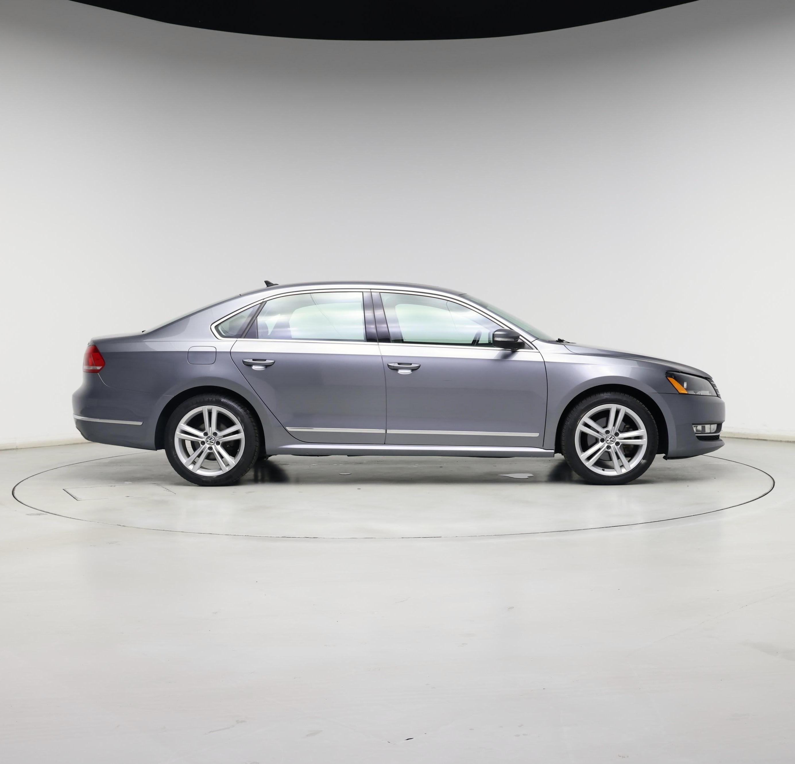 Thumbnail: 2015 Volkswagen Passat - 7