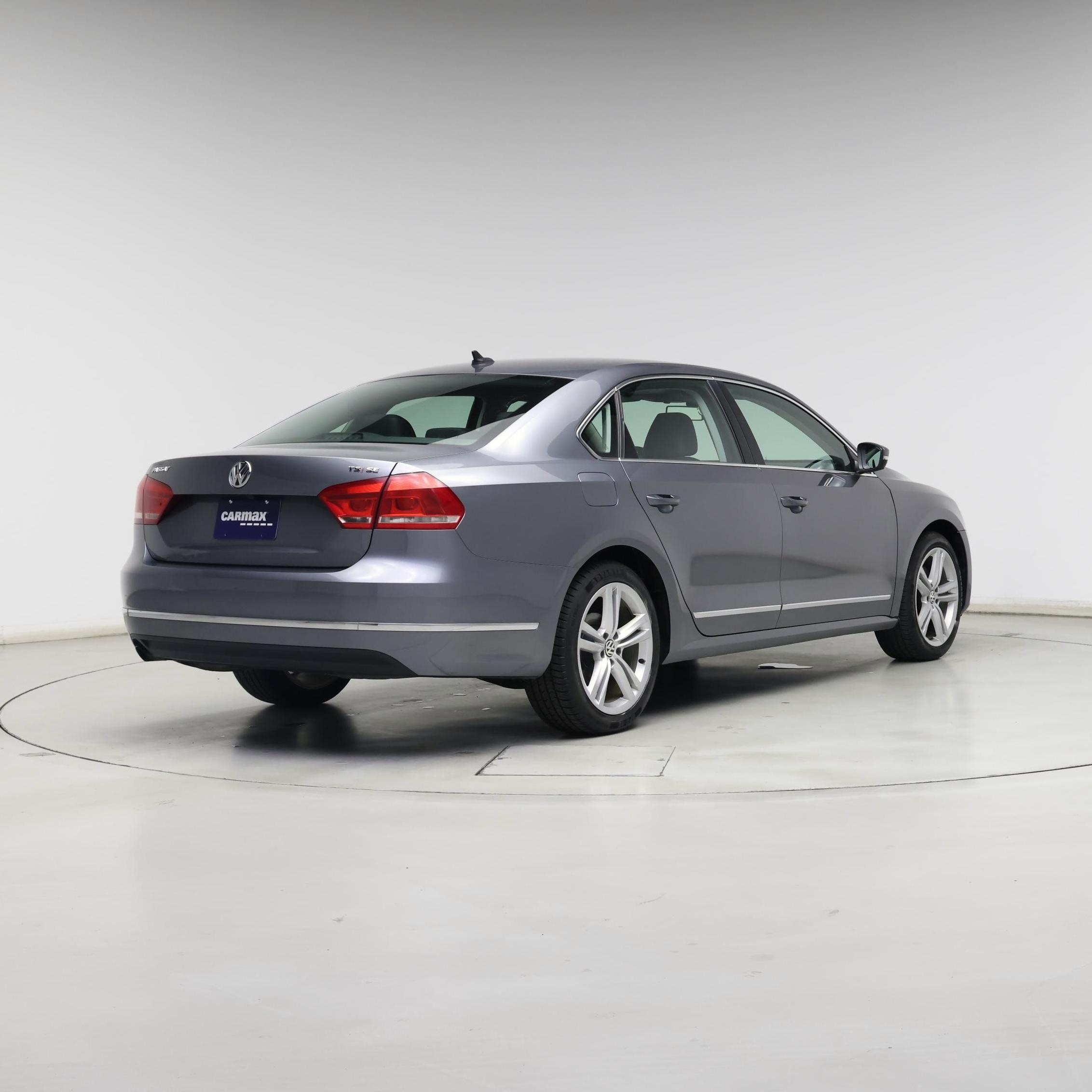 Thumbnail: 2015 Volkswagen Passat - 8