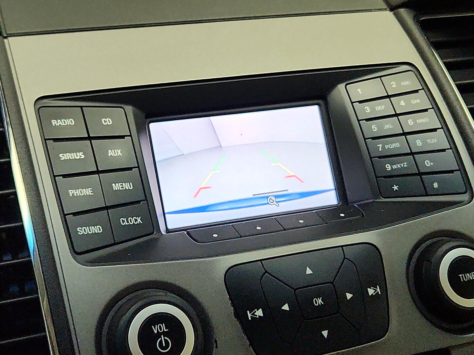 Thumbnail: 2015 Ford Taurus - 13