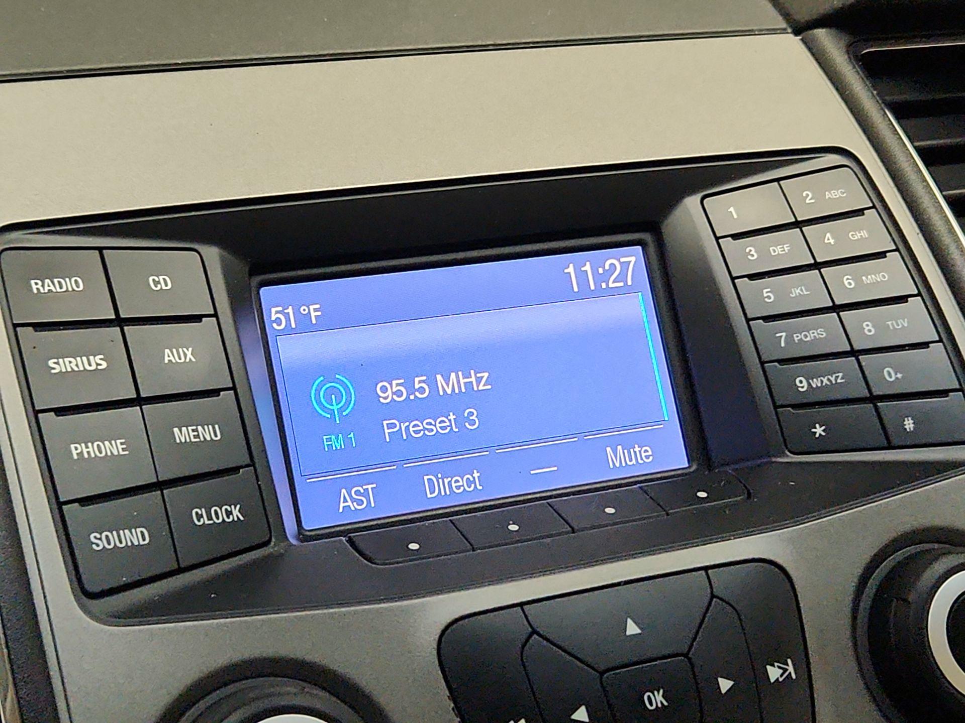 Thumbnail: 2015 Ford Taurus - 14