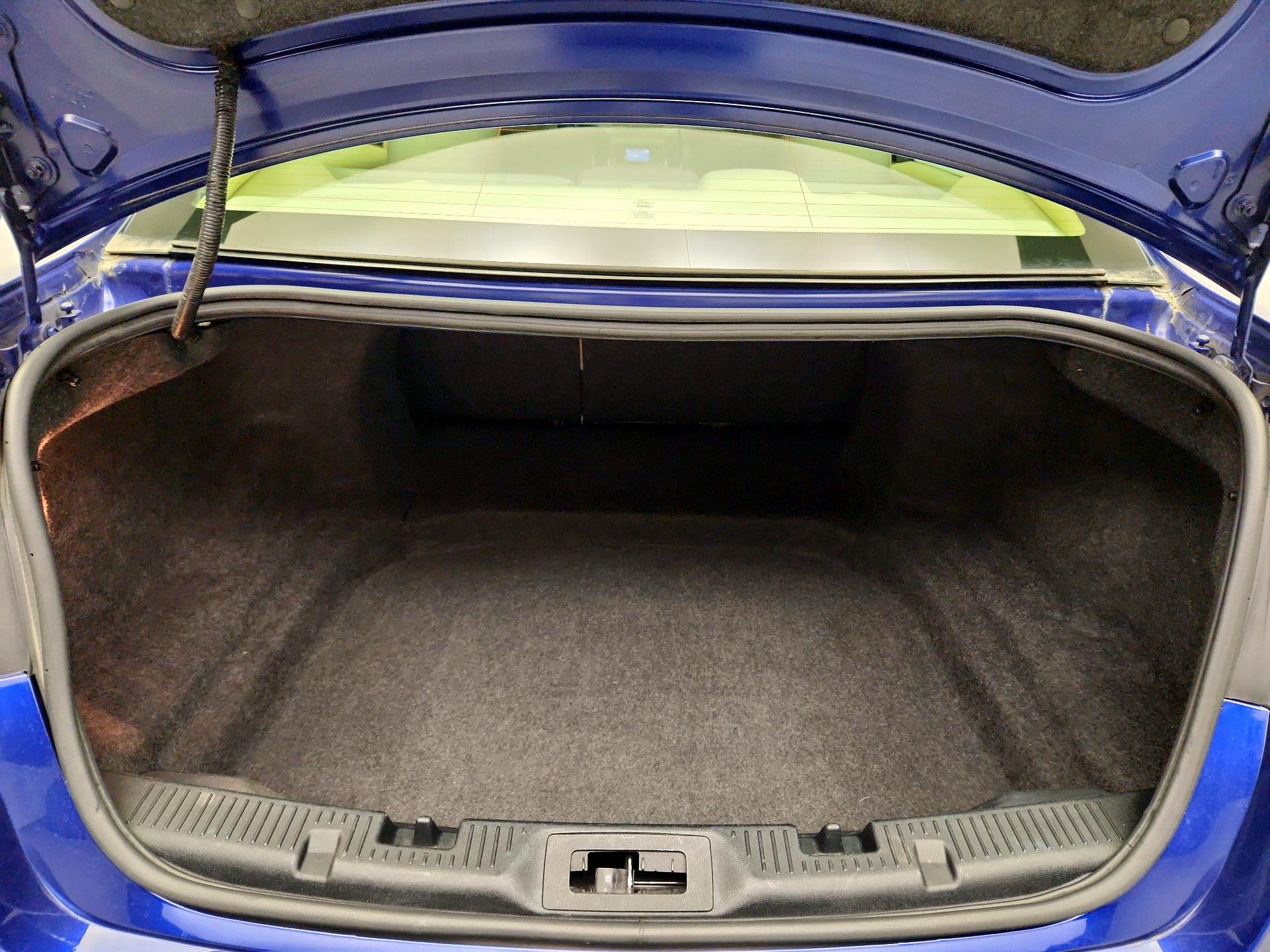 Thumbnail: 2015 Ford Taurus - 19